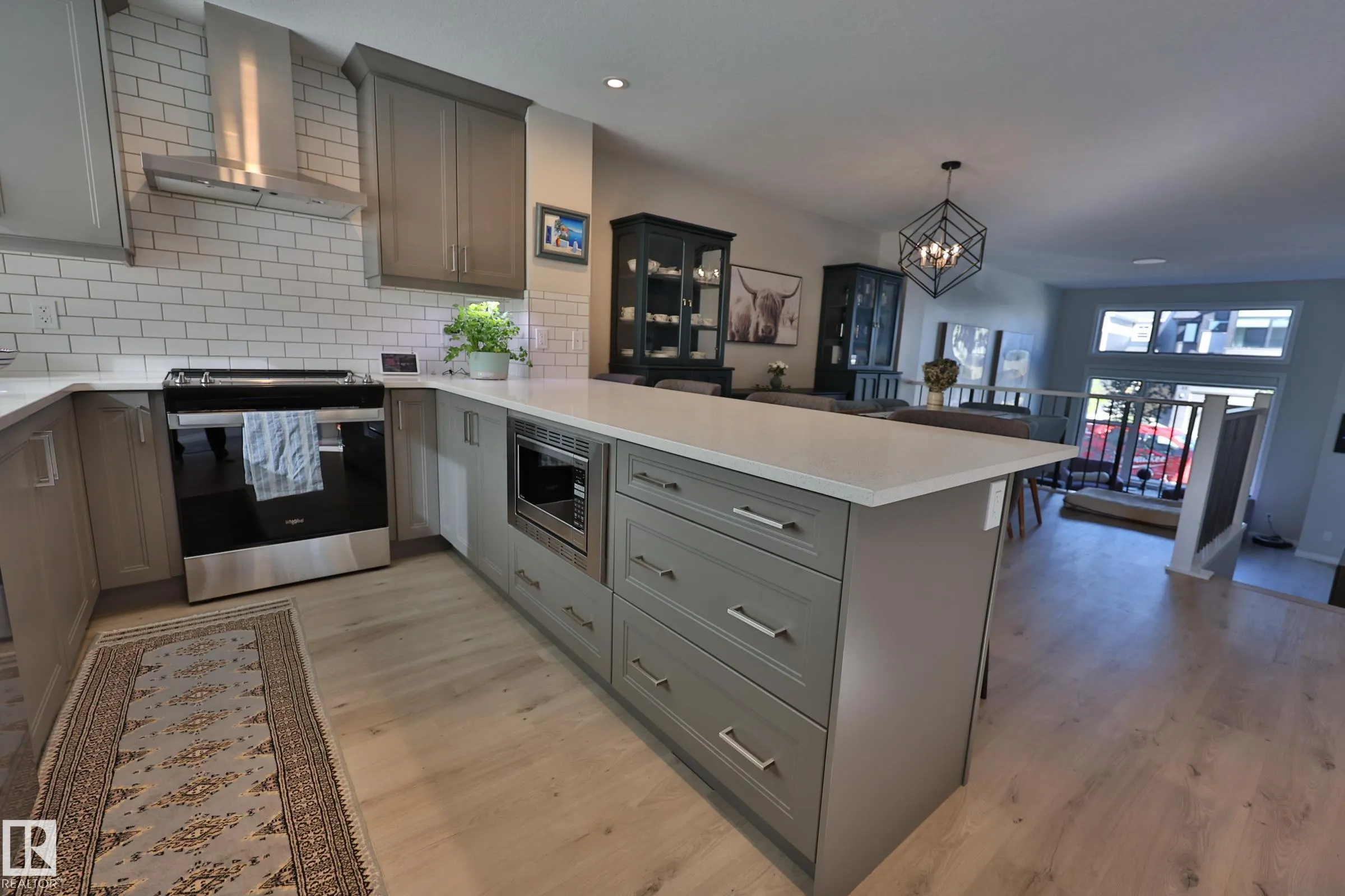 30 NETTLE Crescent