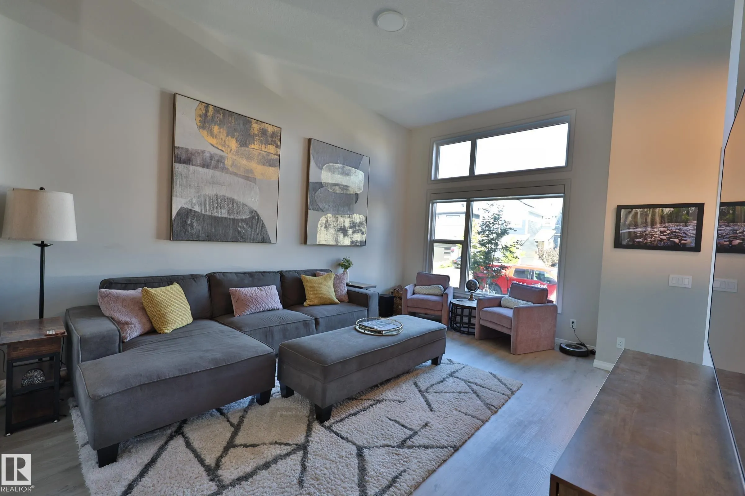 30 NETTLE Crescent