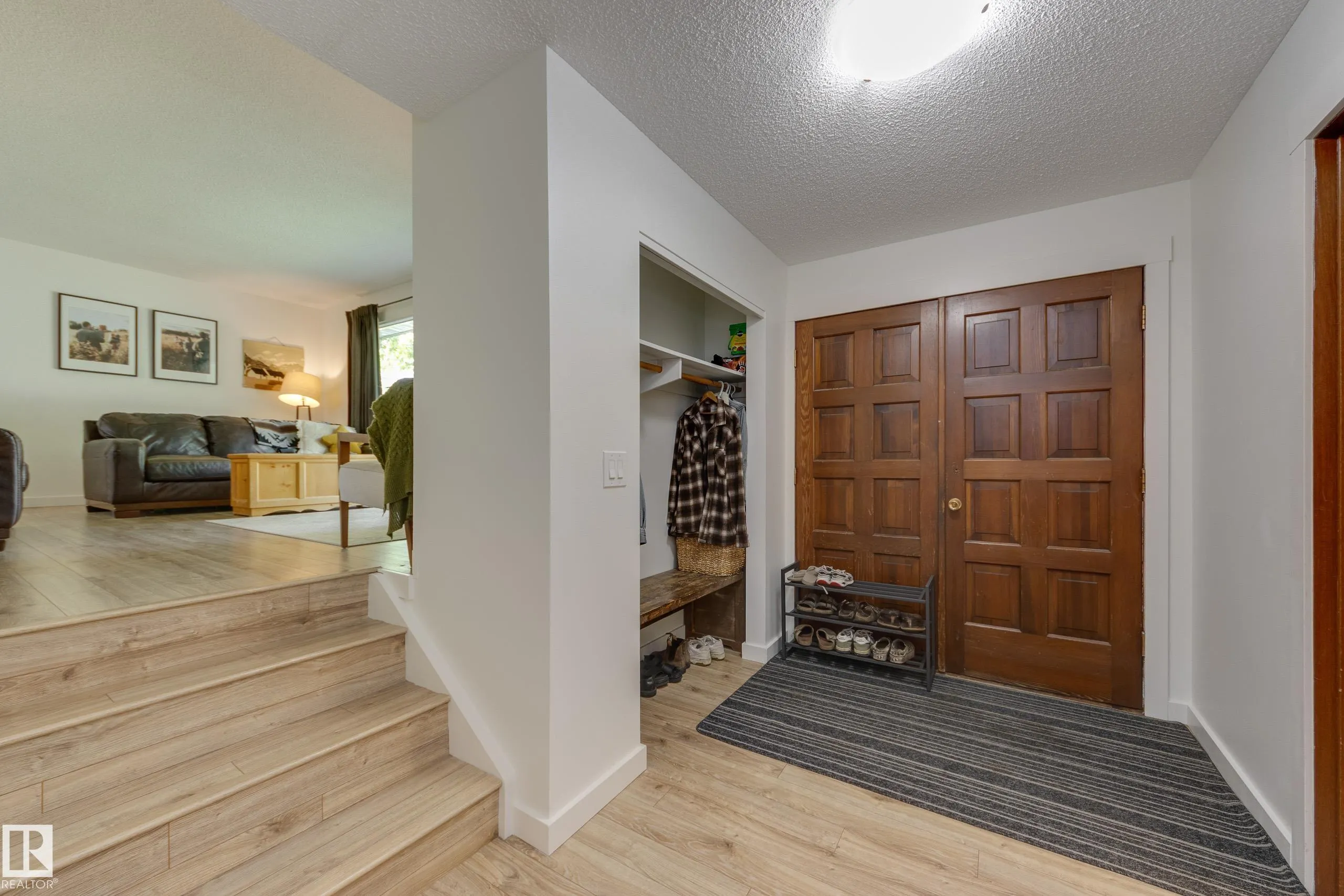 77 BEACON Crescent