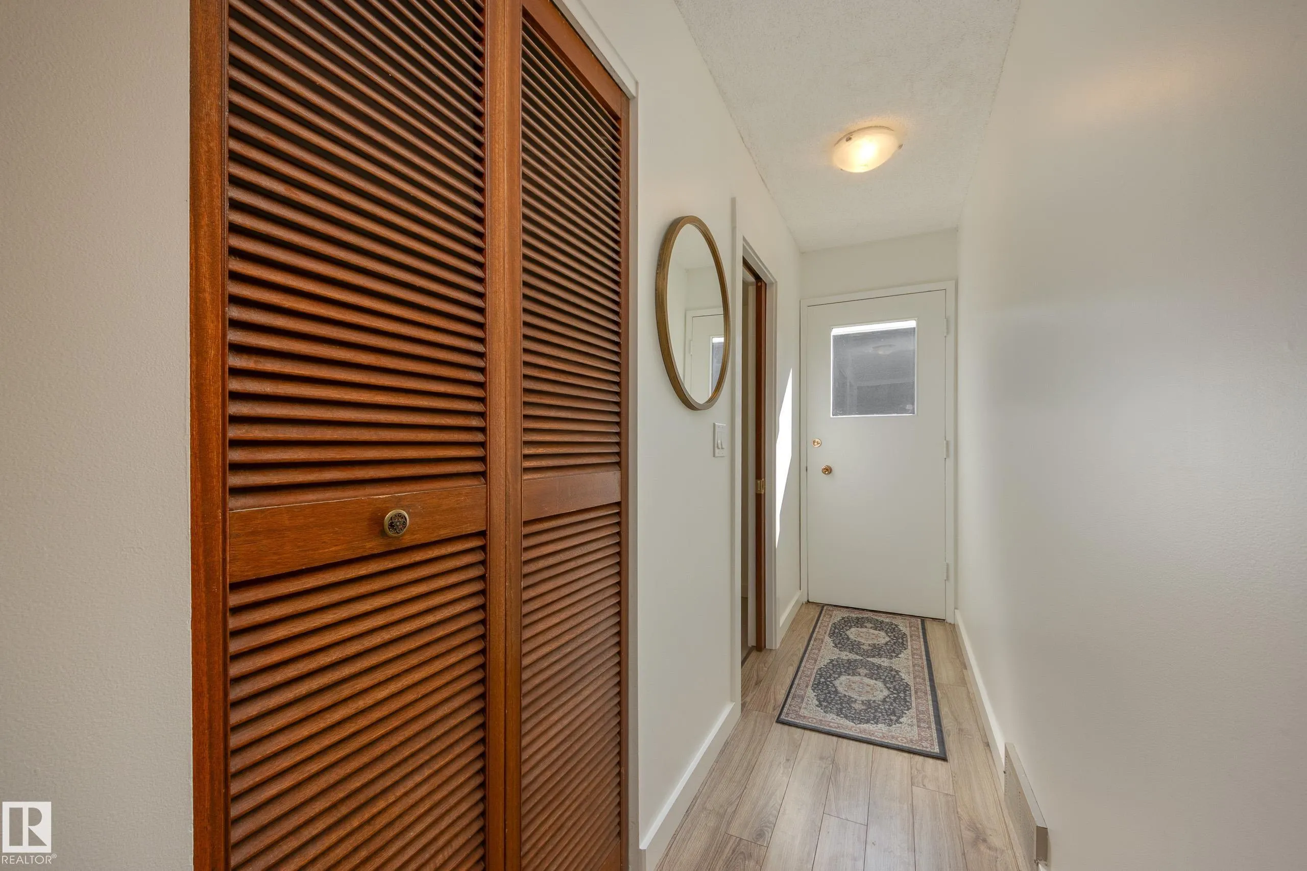 77 BEACON Crescent