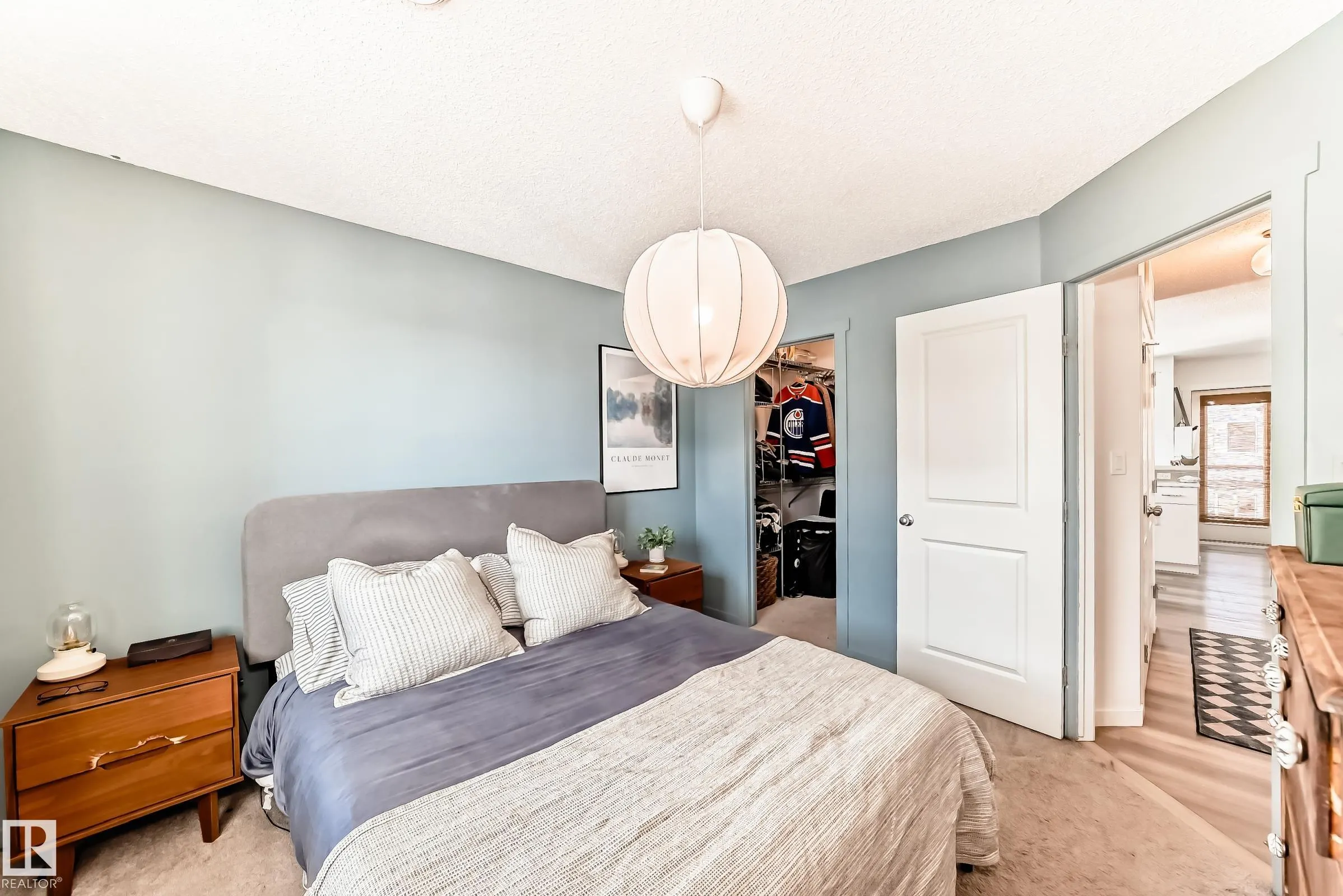 1203 163 Street