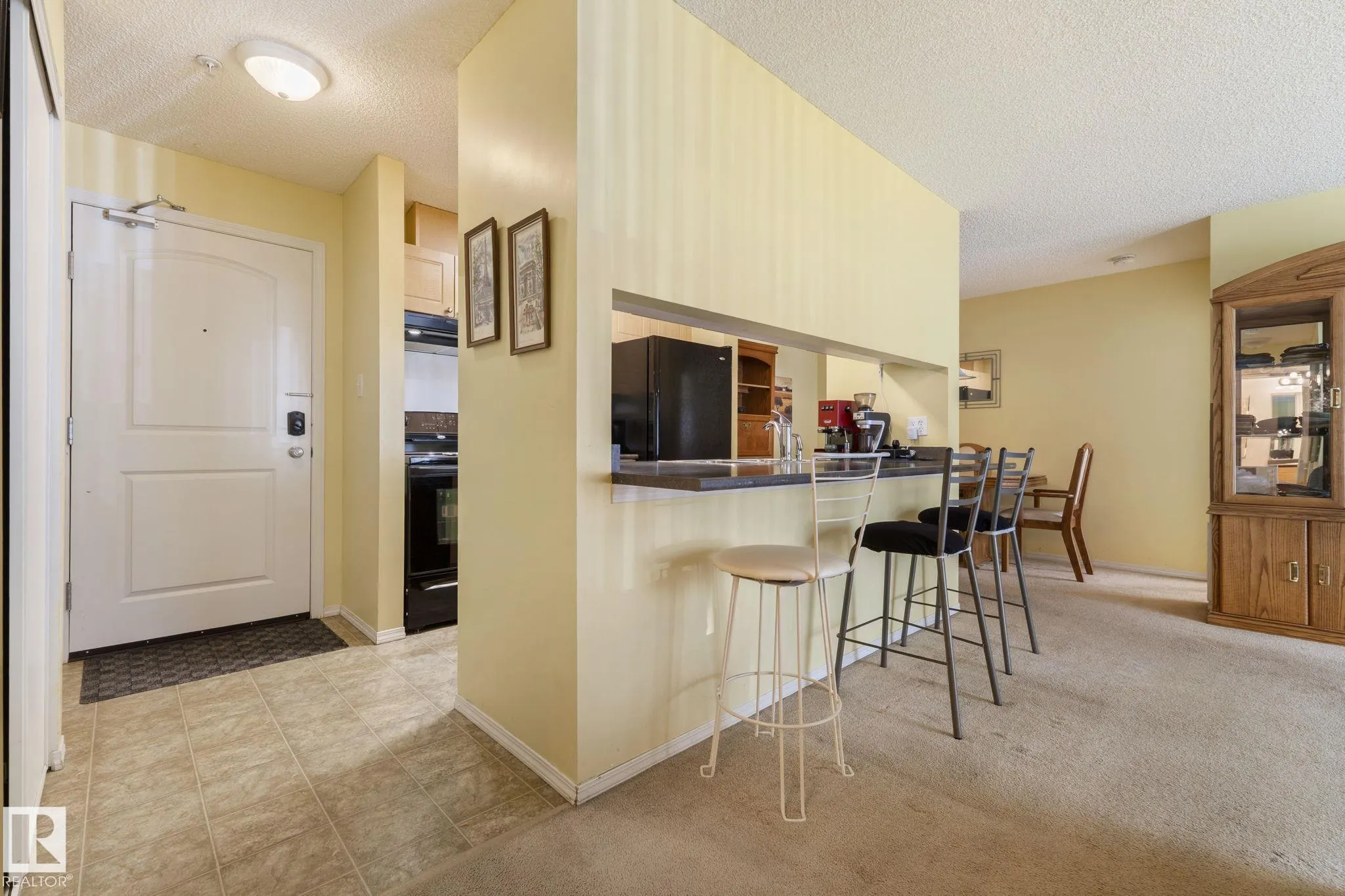 70 WOODSMERE Close