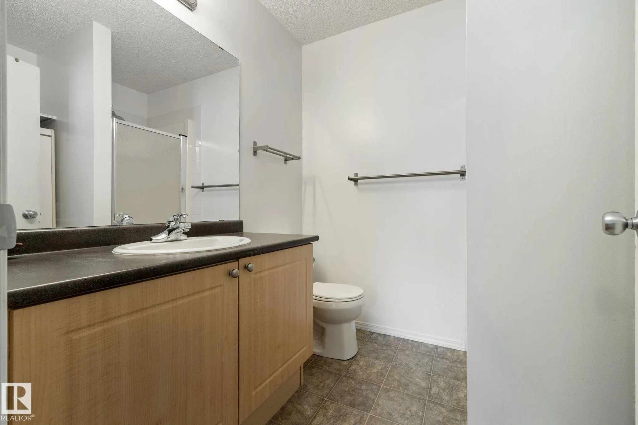 70 WOODSMERE Close