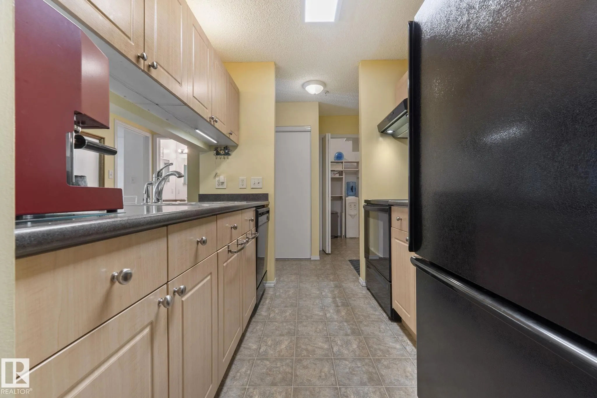 70 WOODSMERE Close