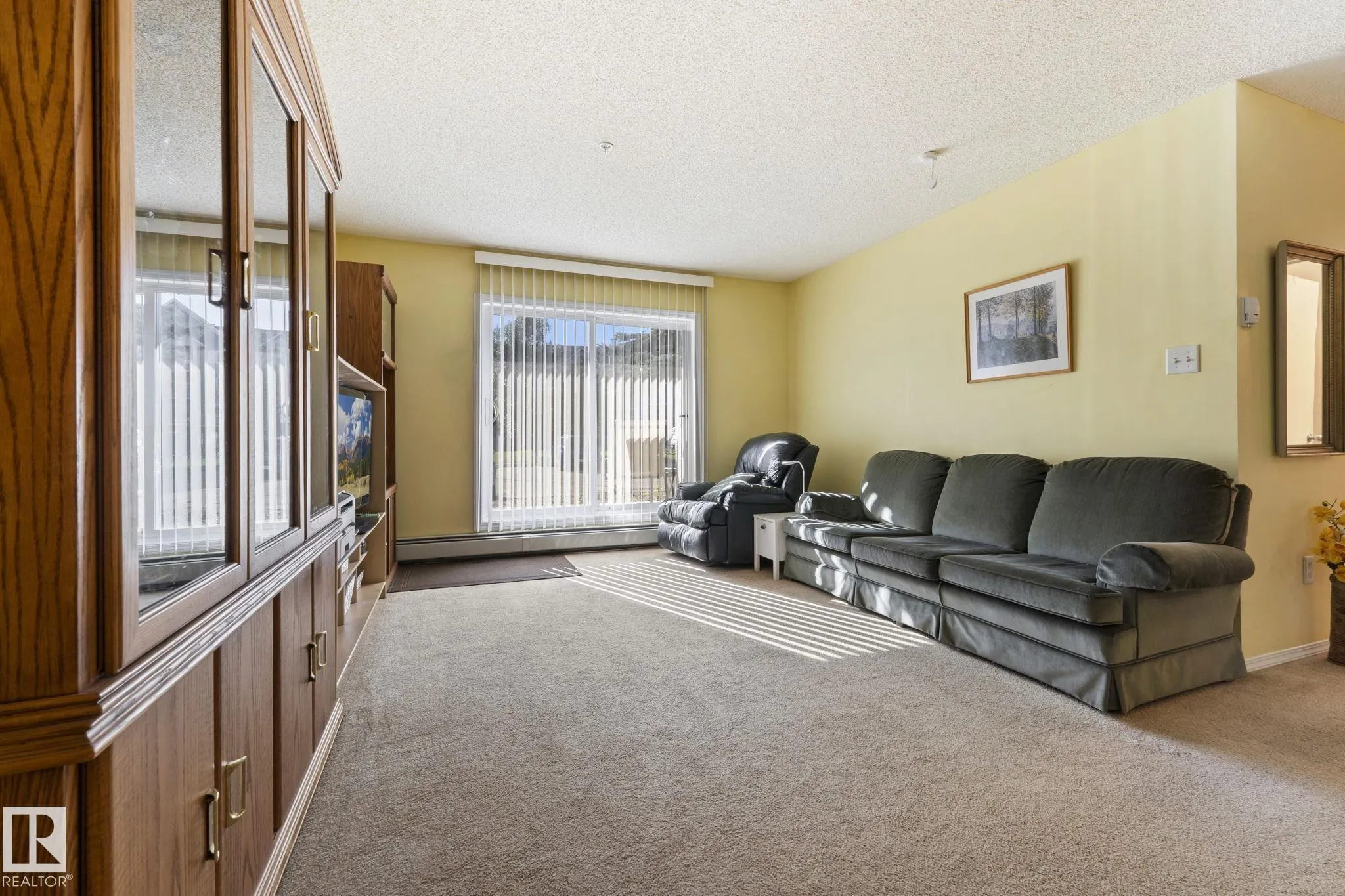 70 WOODSMERE Close