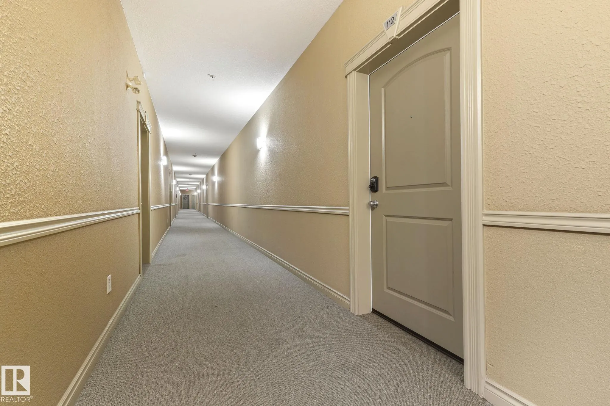 70 WOODSMERE Close