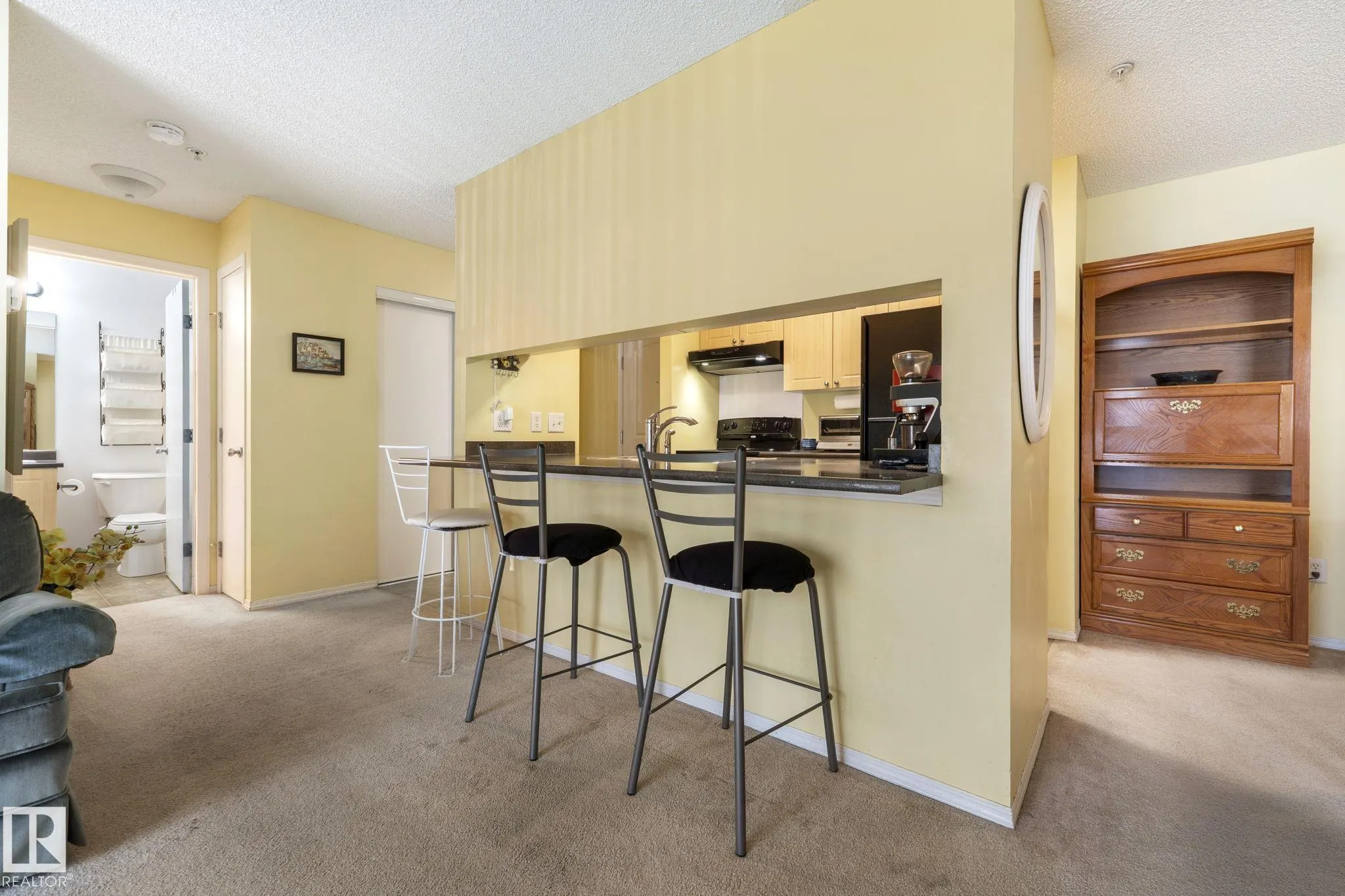 70 WOODSMERE Close