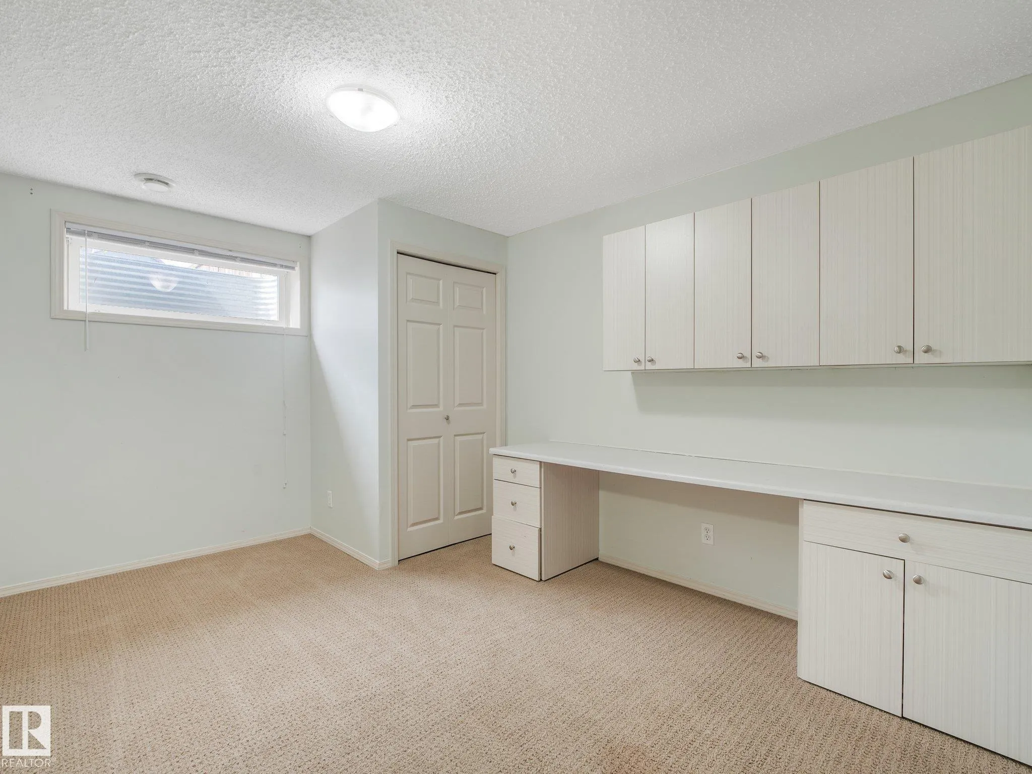 26 ALLARD Way