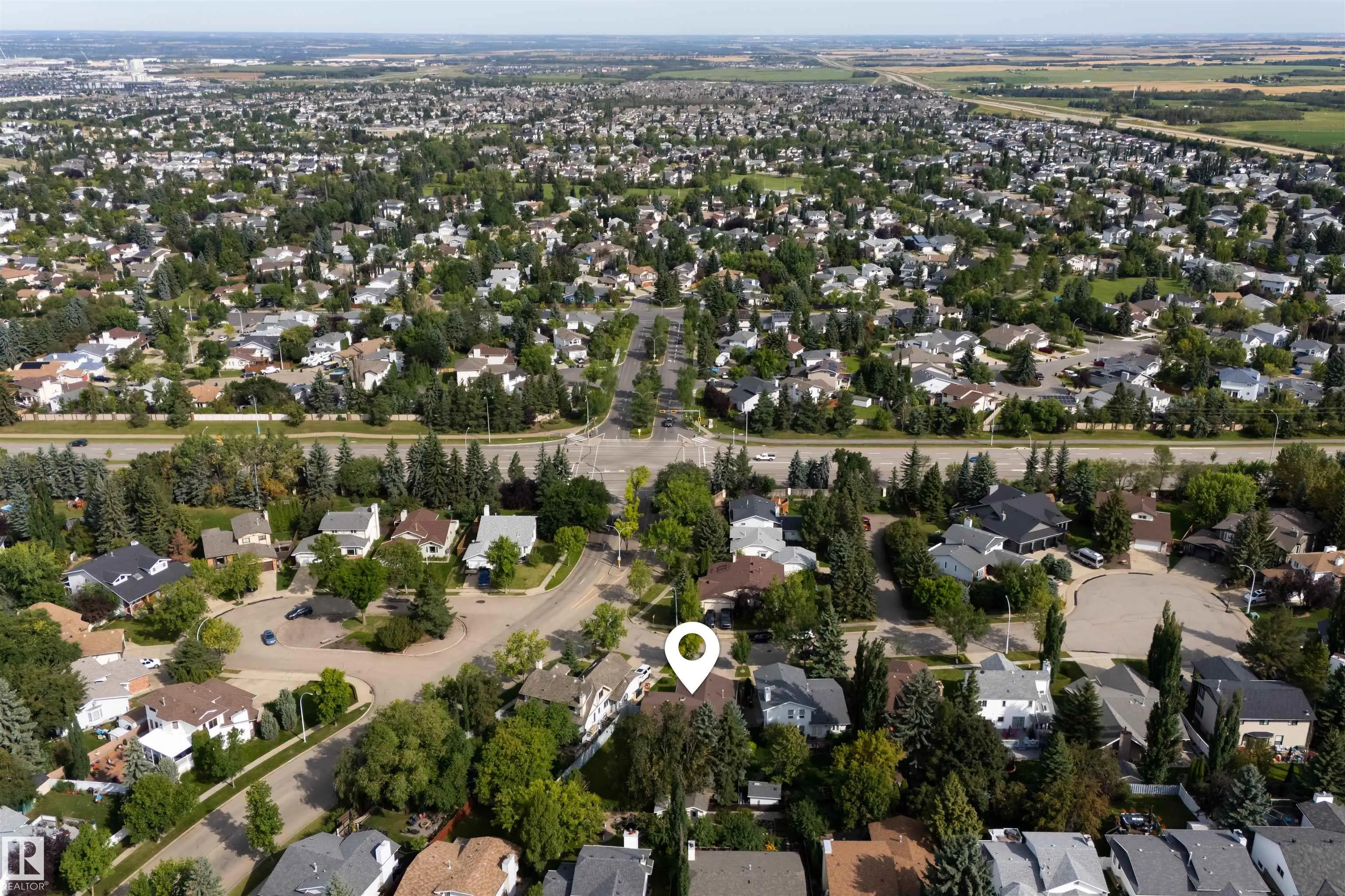 3 HICKORY Crescent