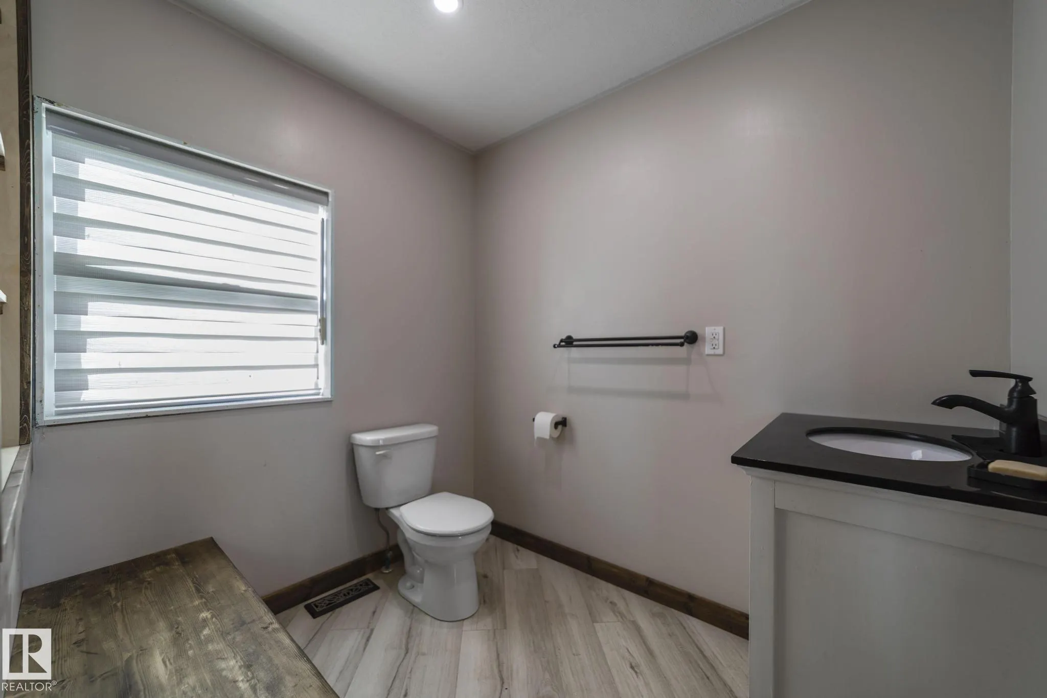 48448 Range Road 184