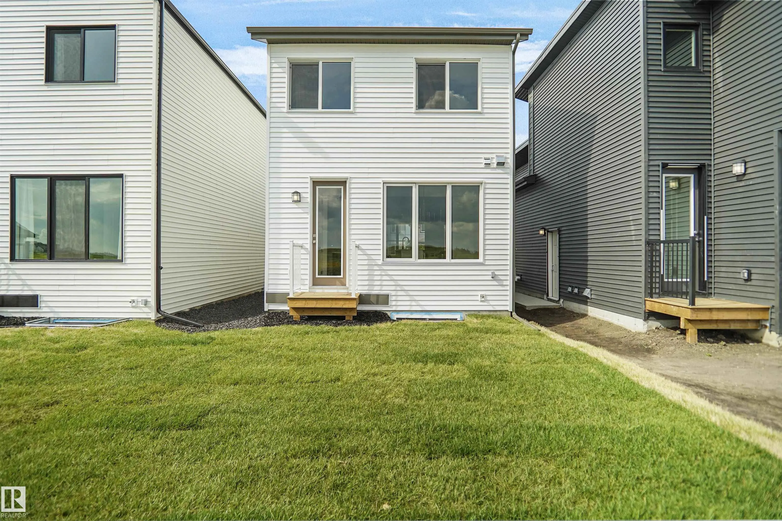69 SIENNA Boulevard