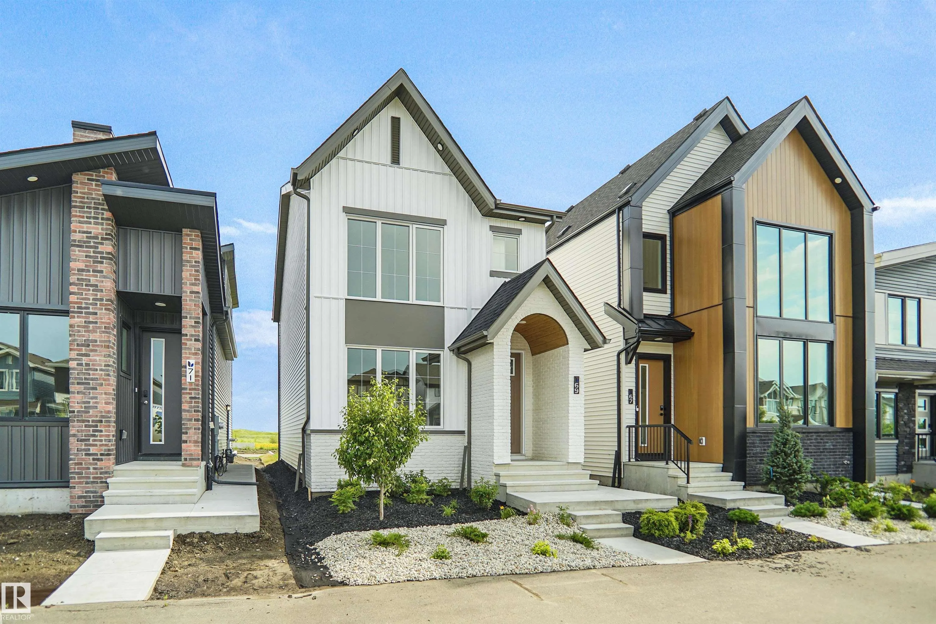 69 SIENNA Boulevard