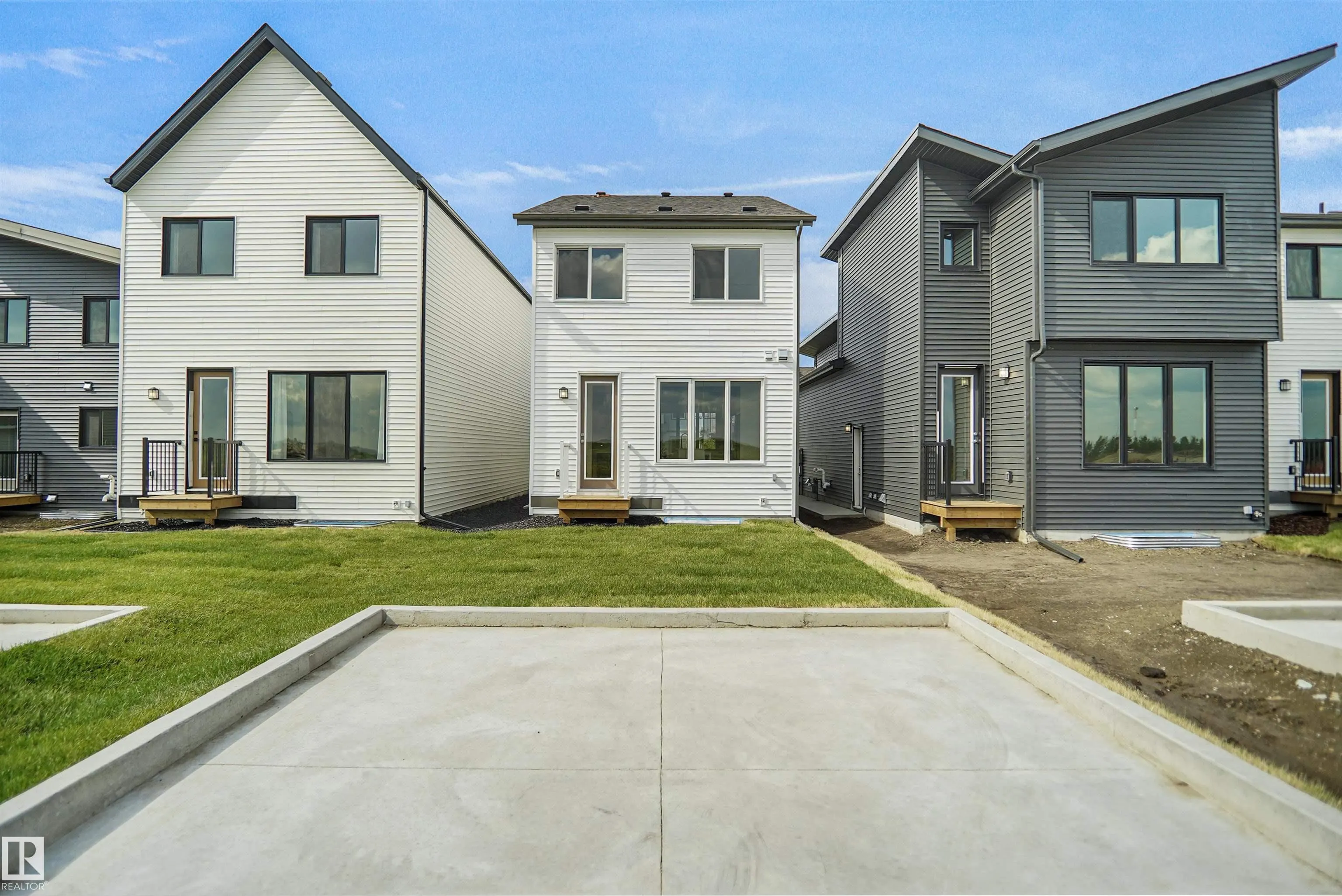 69 SIENNA Boulevard