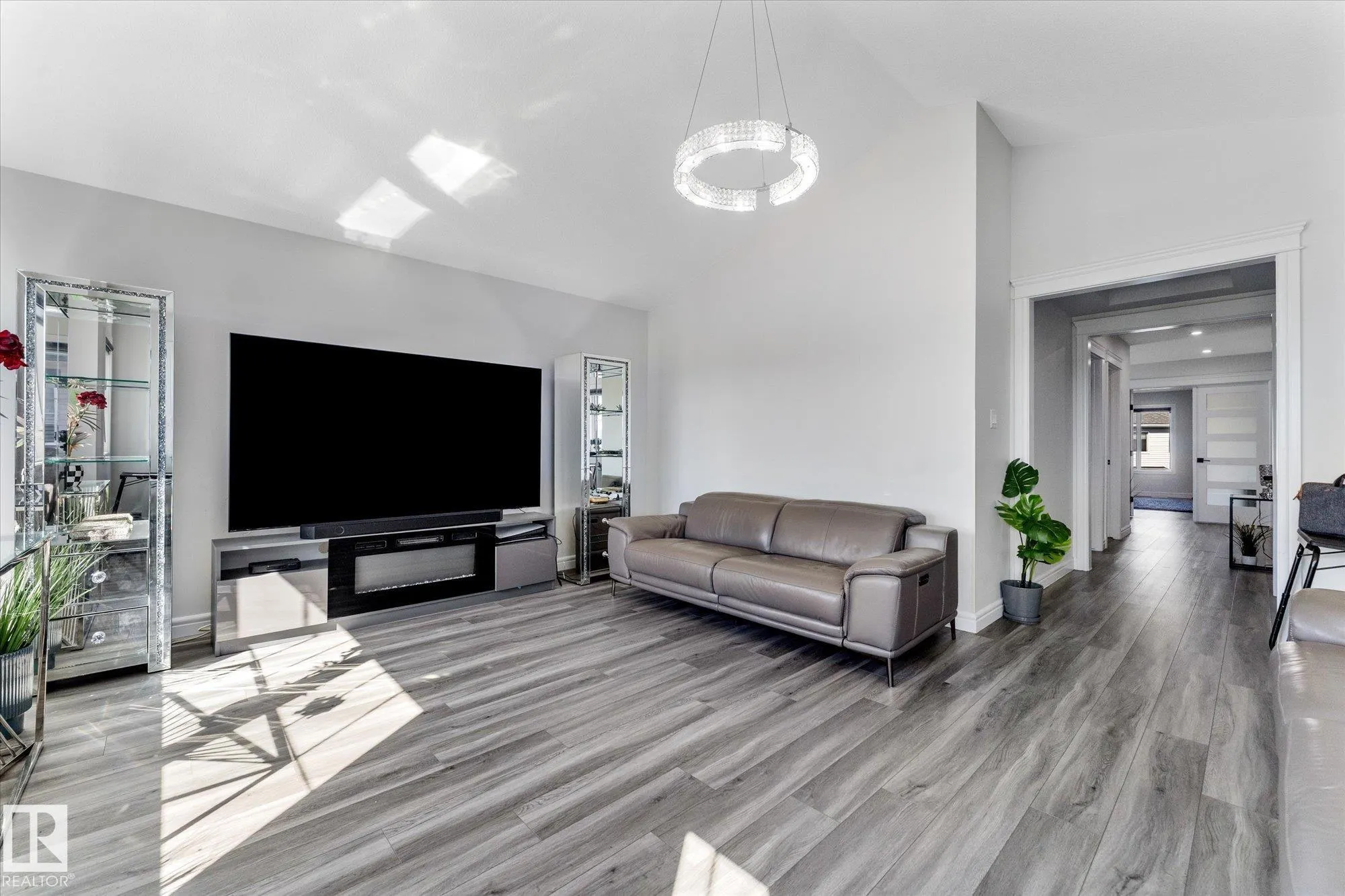 121 GLENRIDDING RAVINE Road