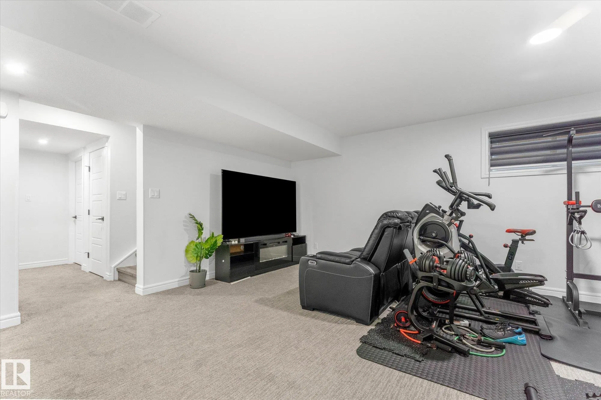 121 GLENRIDDING RAVINE Road