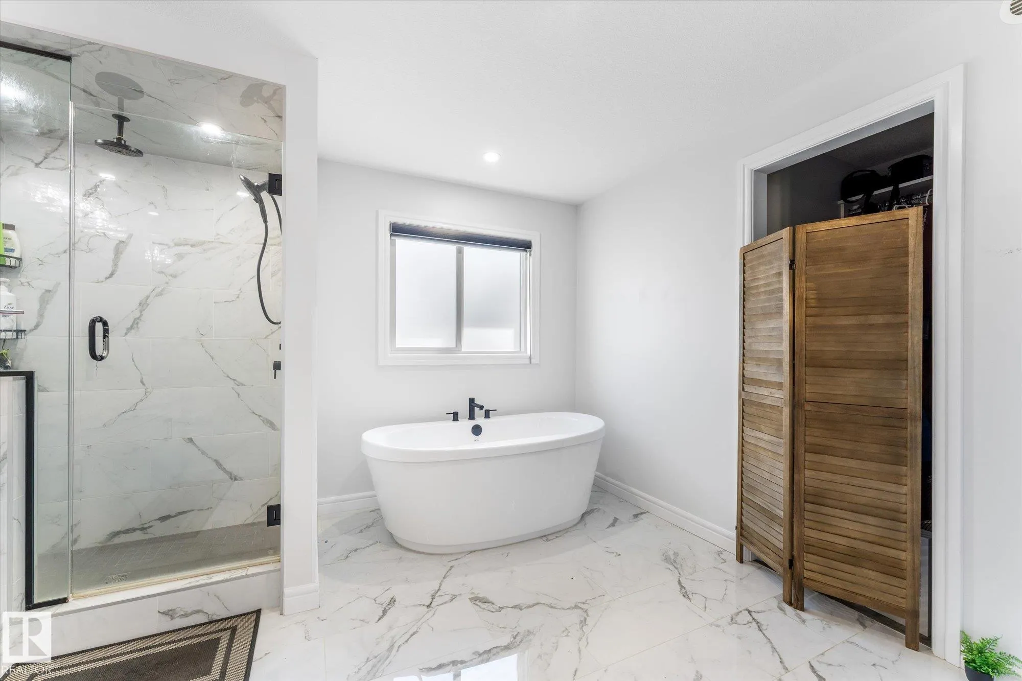 121 GLENRIDDING RAVINE Road