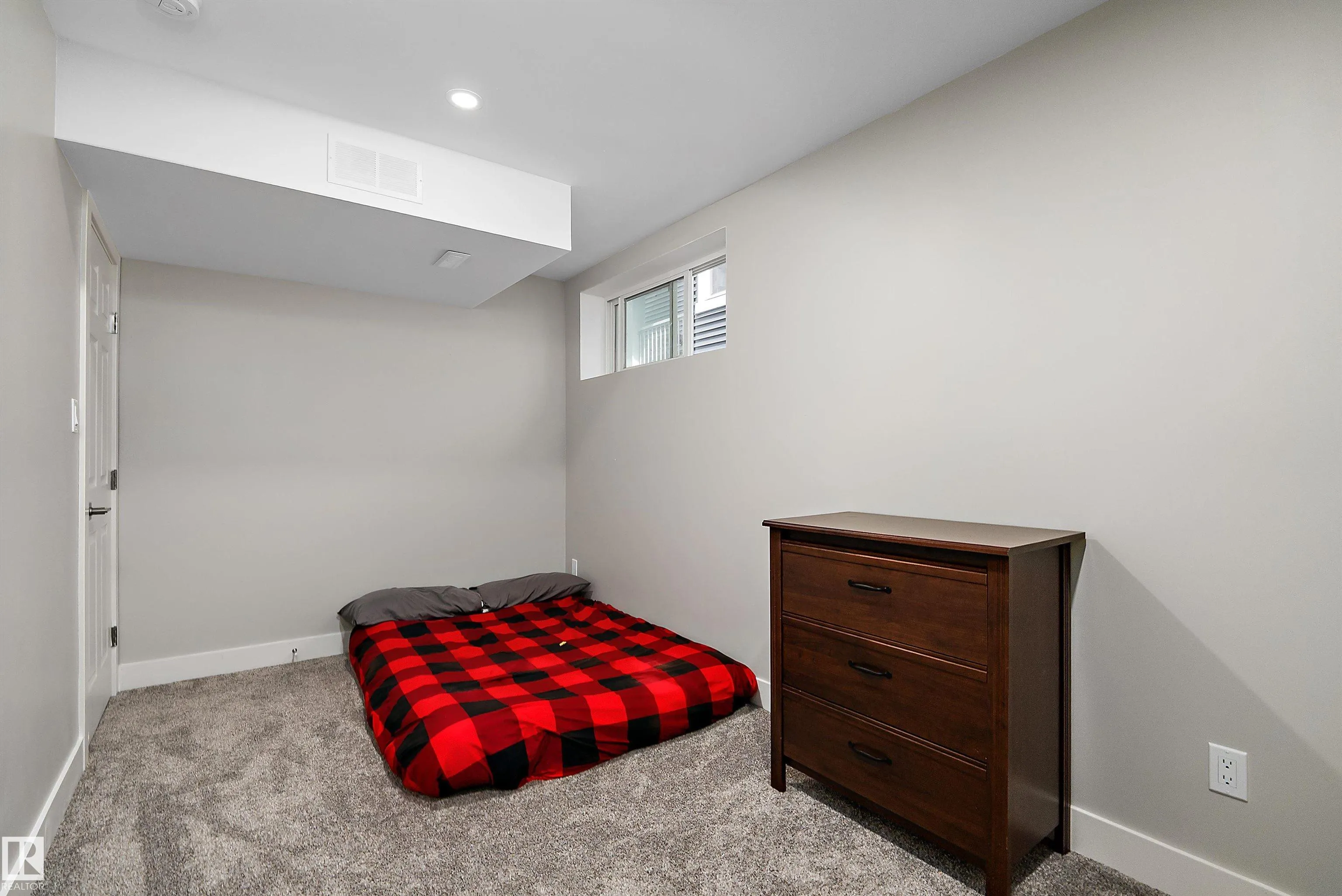 403 SIMPKINS Wynd