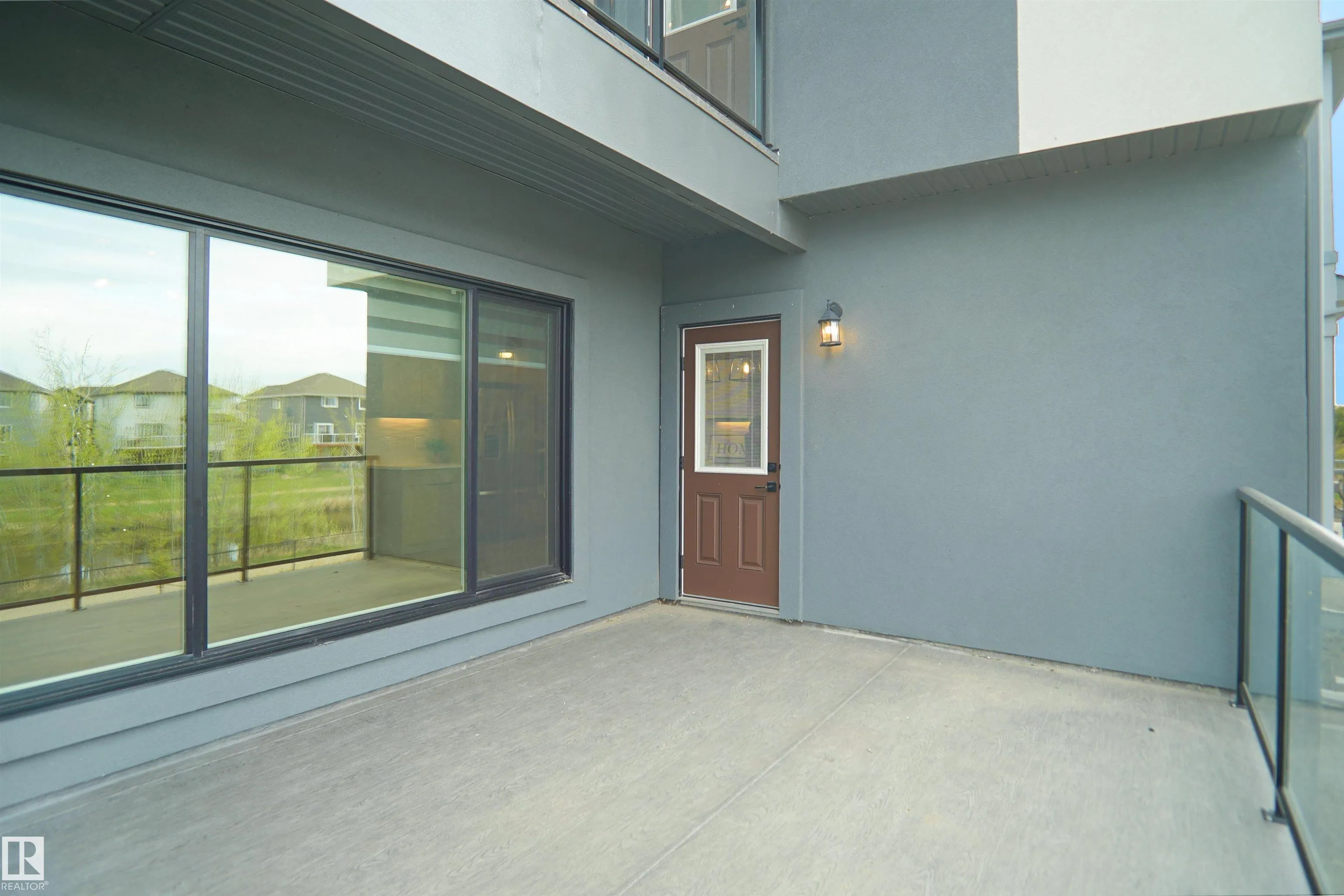 162 EDGEWATER Circle