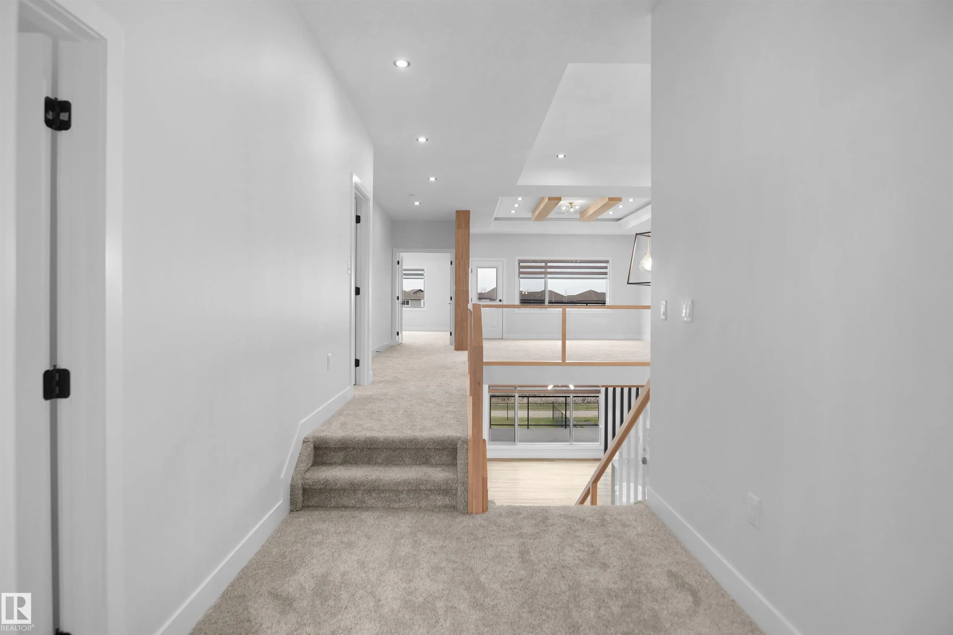 162 EDGEWATER Circle