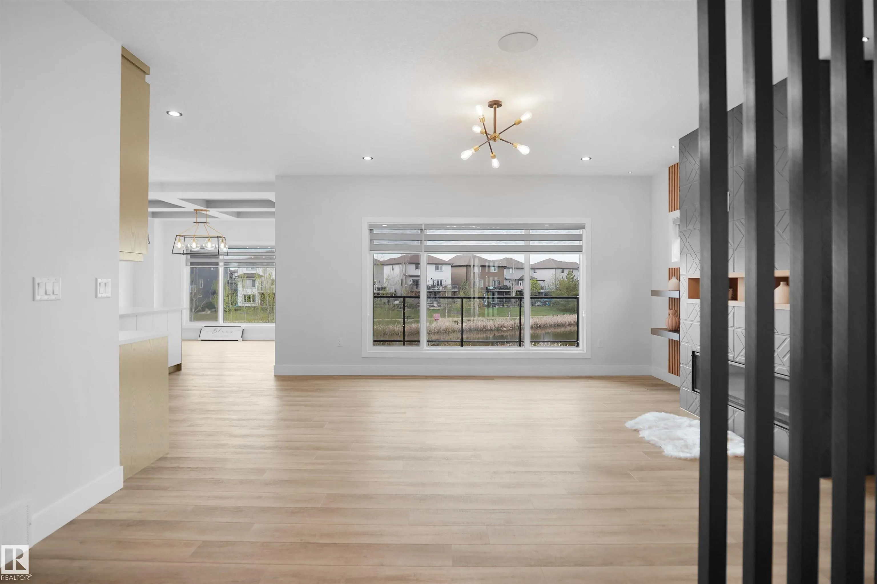 162 EDGEWATER Circle