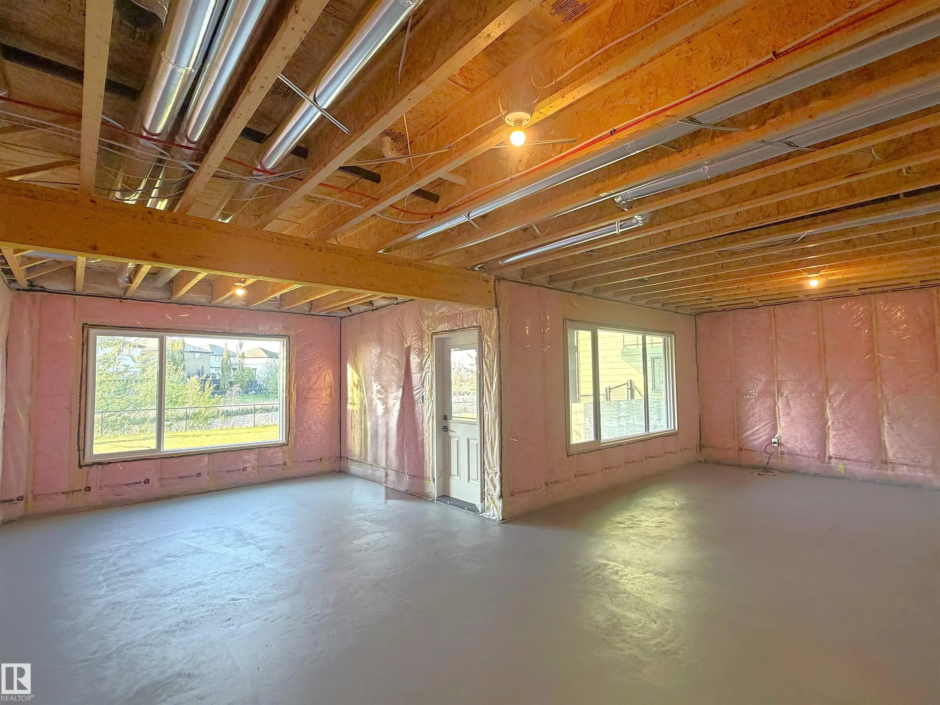 162 EDGEWATER Circle