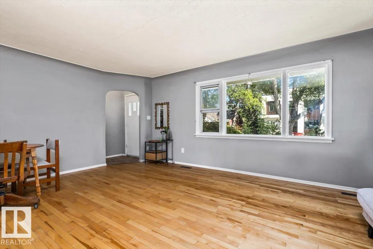 10990 135 Street