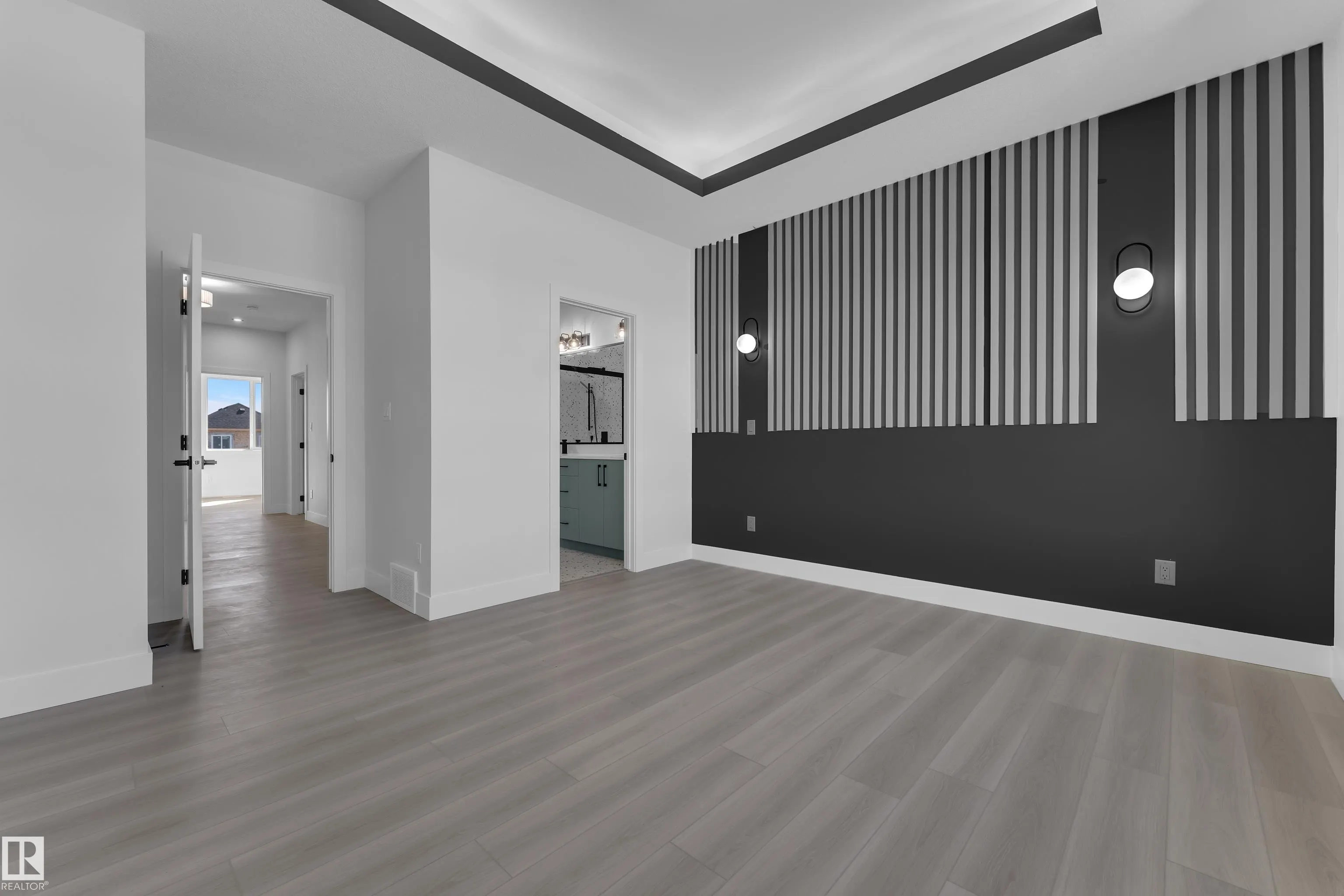 213 Falcon Crescent