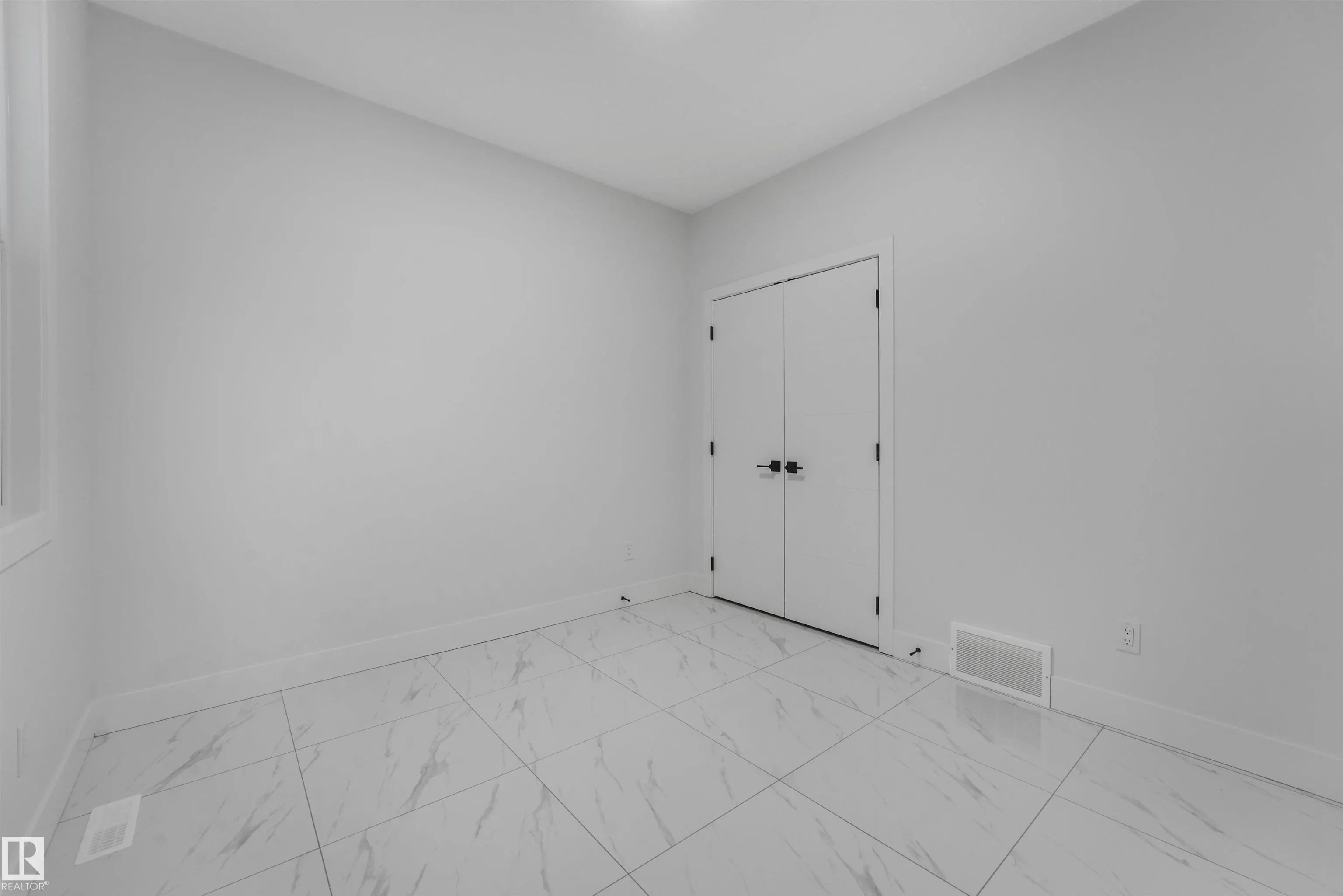 575 Ashgrove Circle