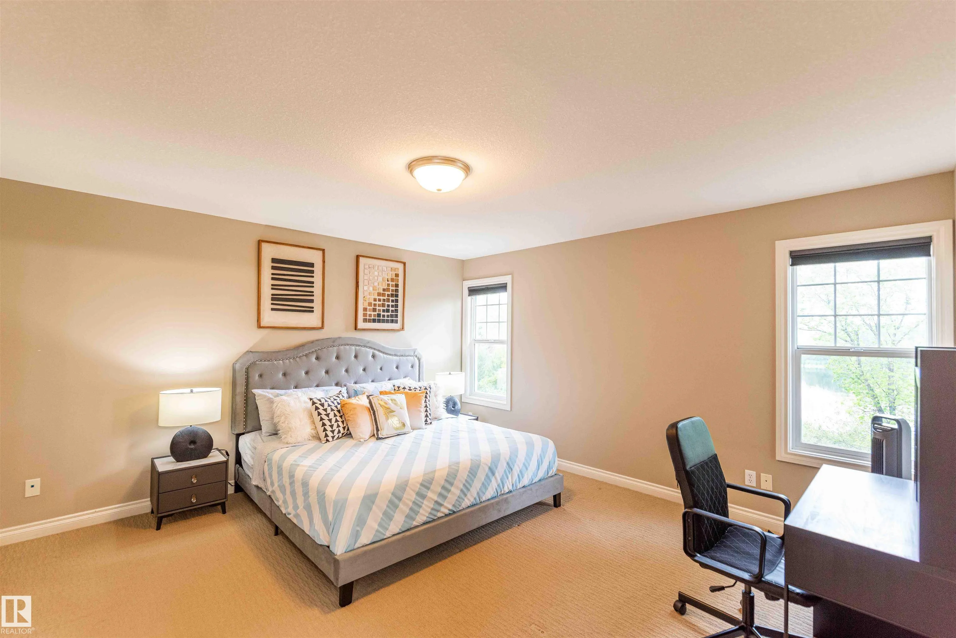 5092 THIBAULT Way