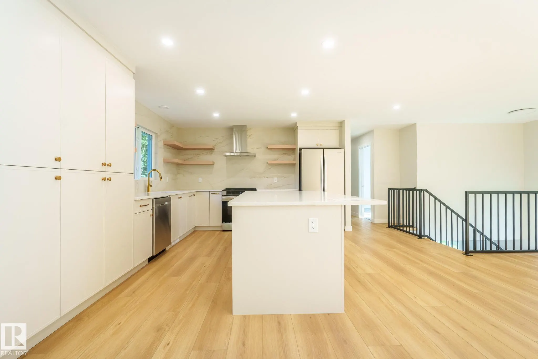 51112 RGE ROAD 222