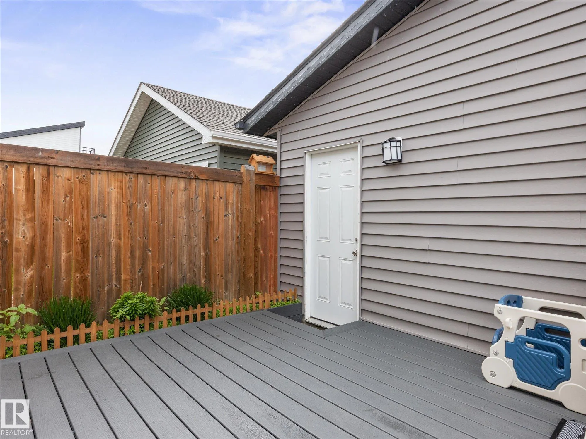 2533 PRICE Way