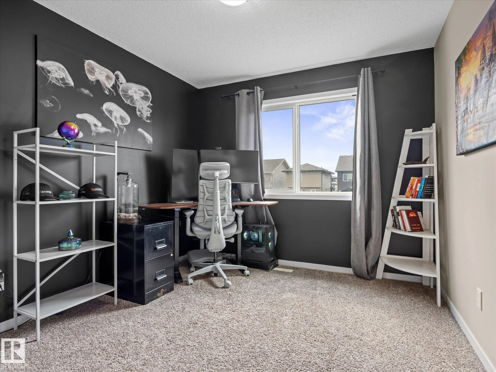 2533 PRICE Way