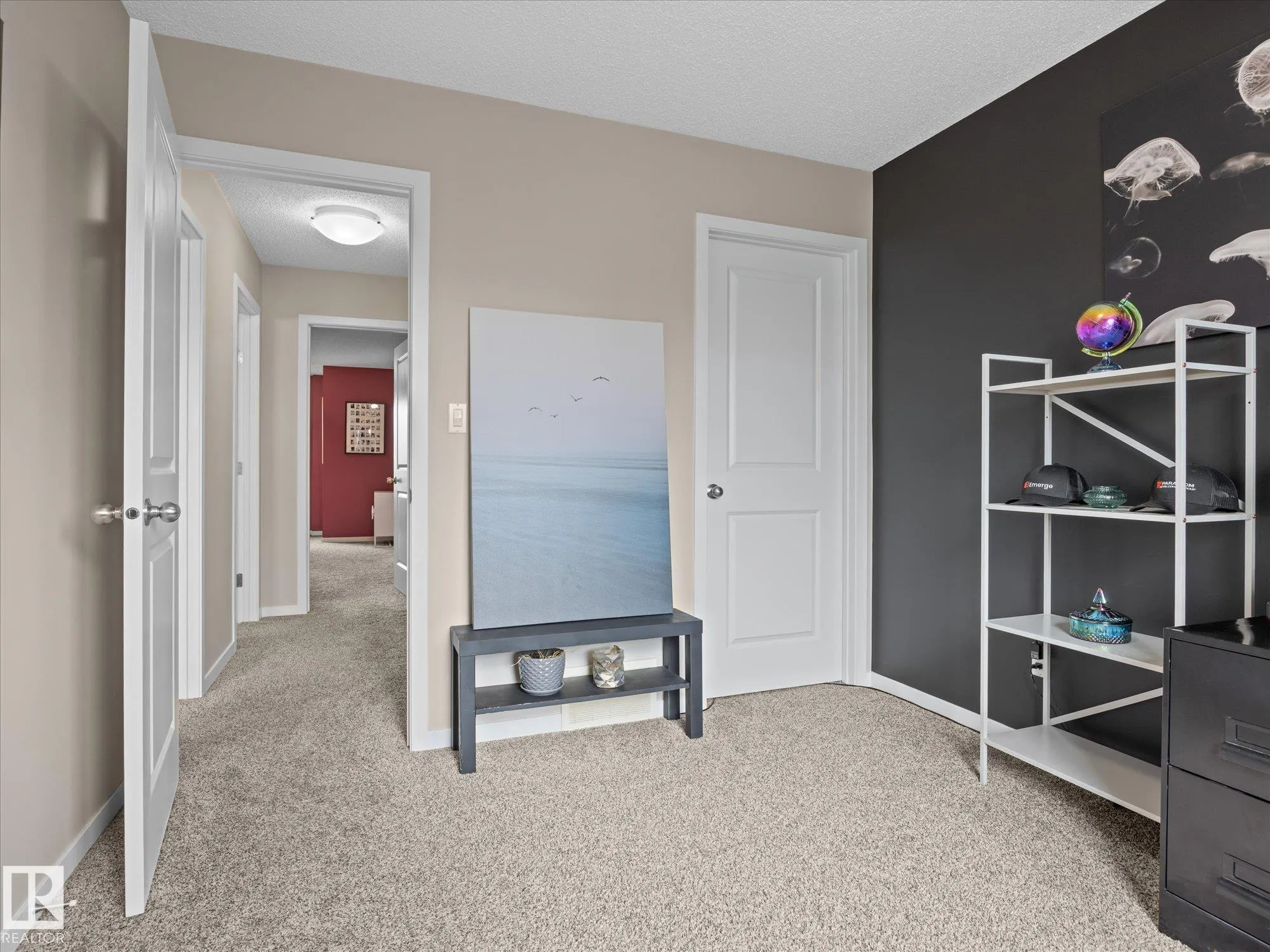 2533 PRICE Way