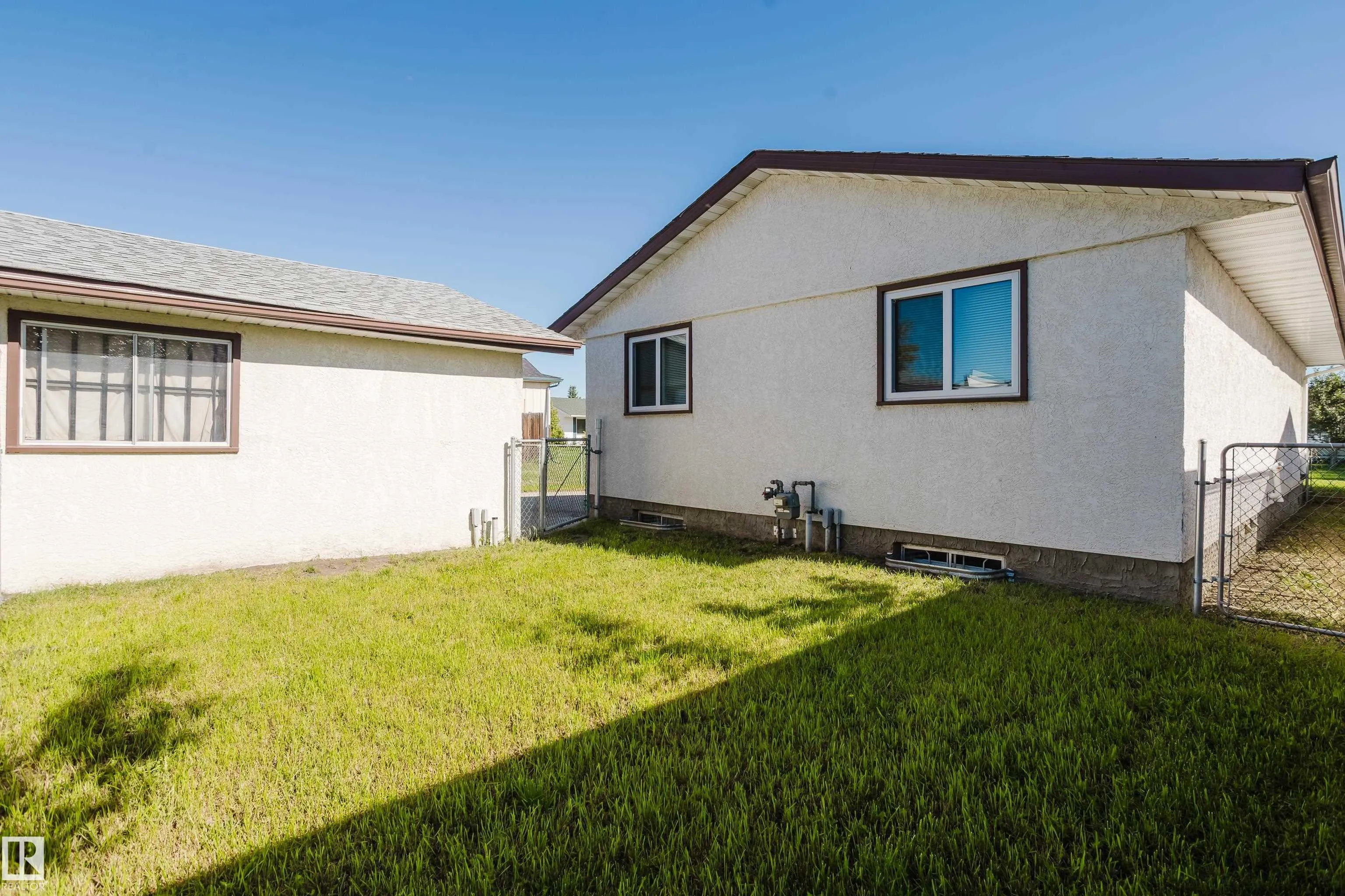 36 HARROW CIRCLE Circle