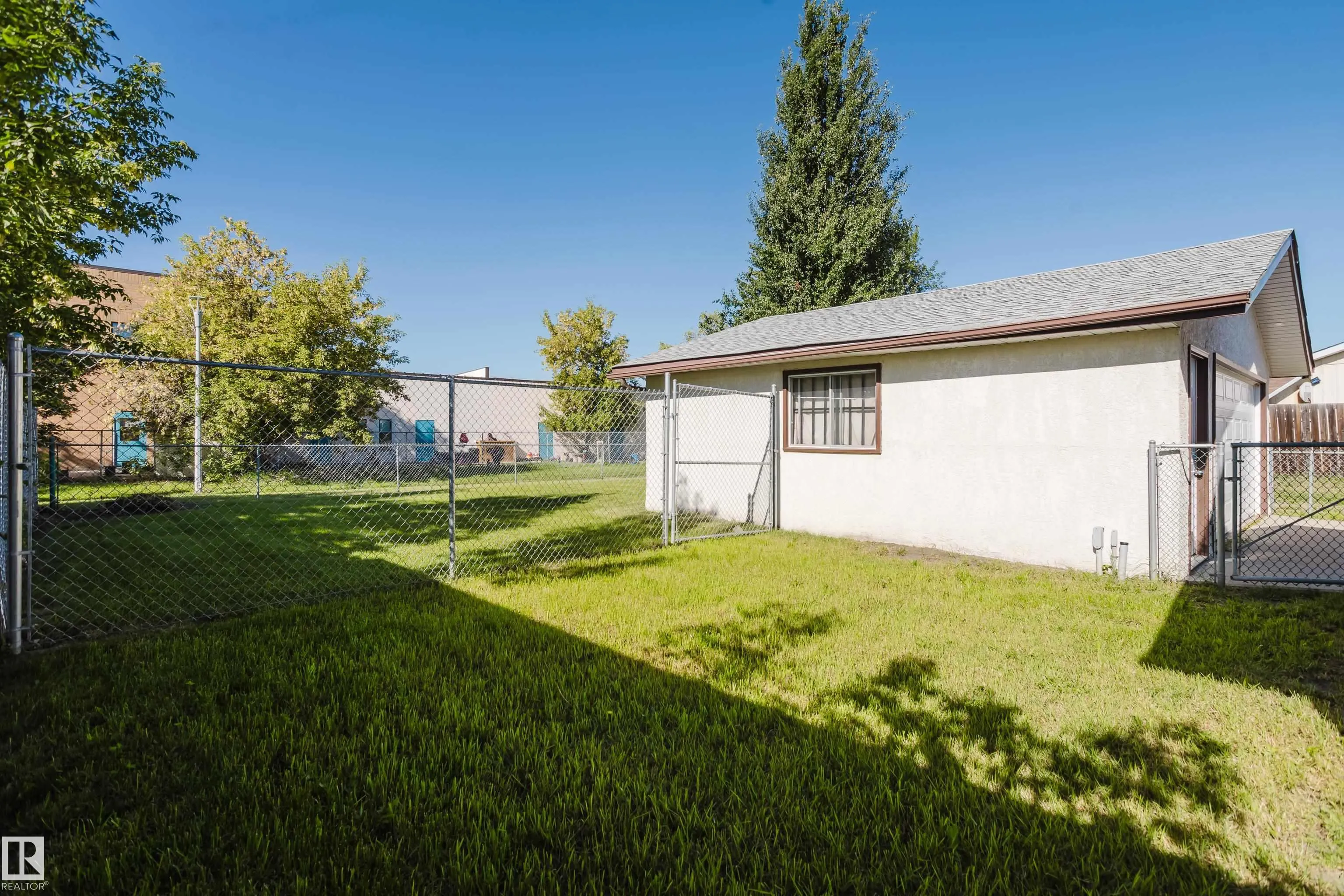 36 HARROW CIRCLE Circle