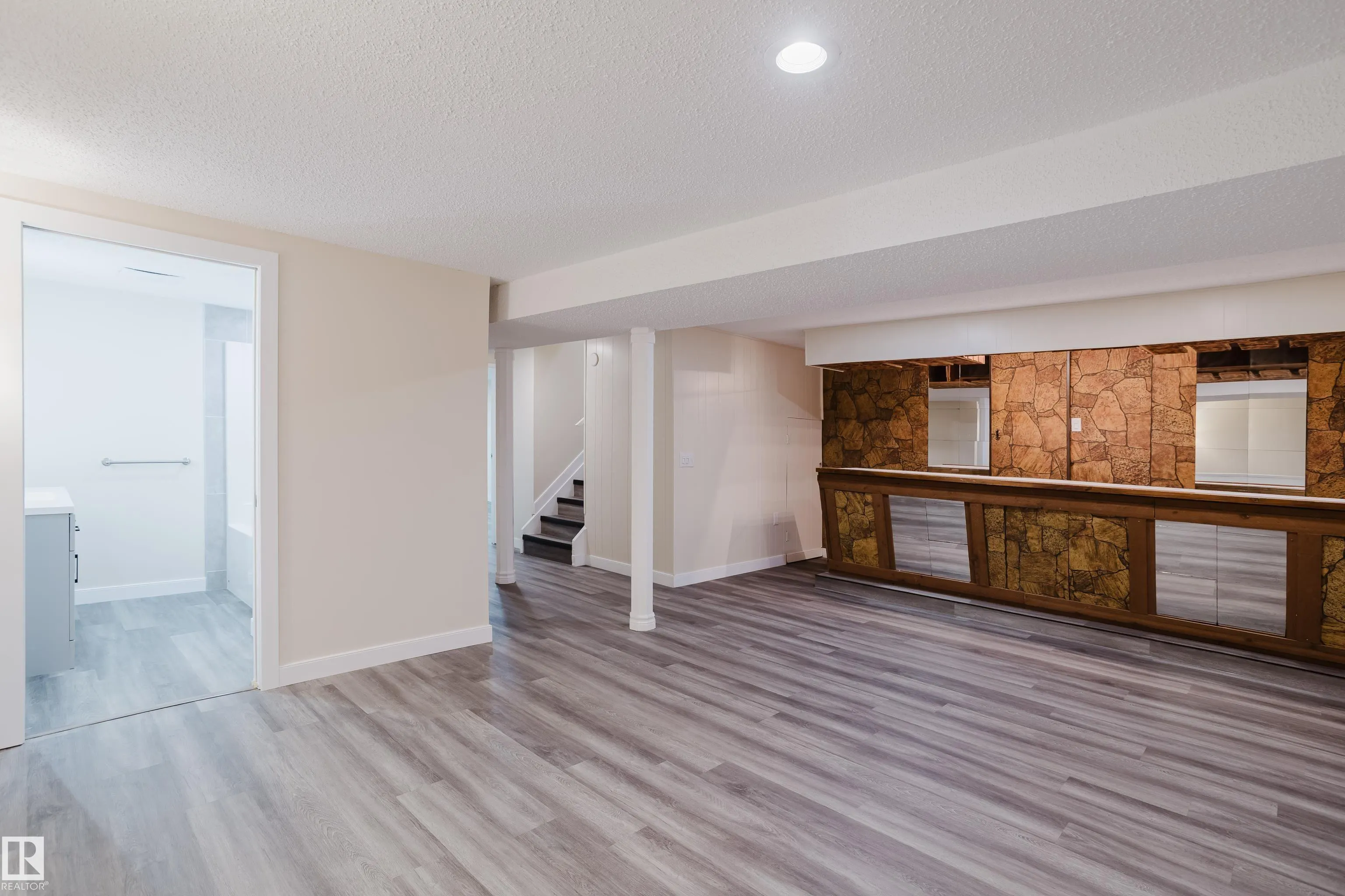 36 HARROW CIRCLE Circle