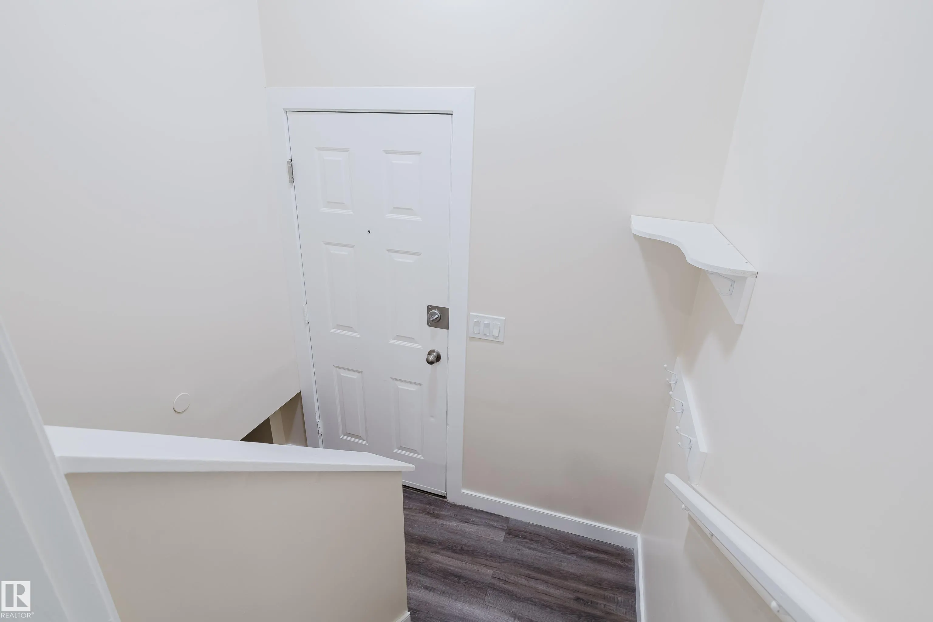 36 HARROW CIRCLE Circle