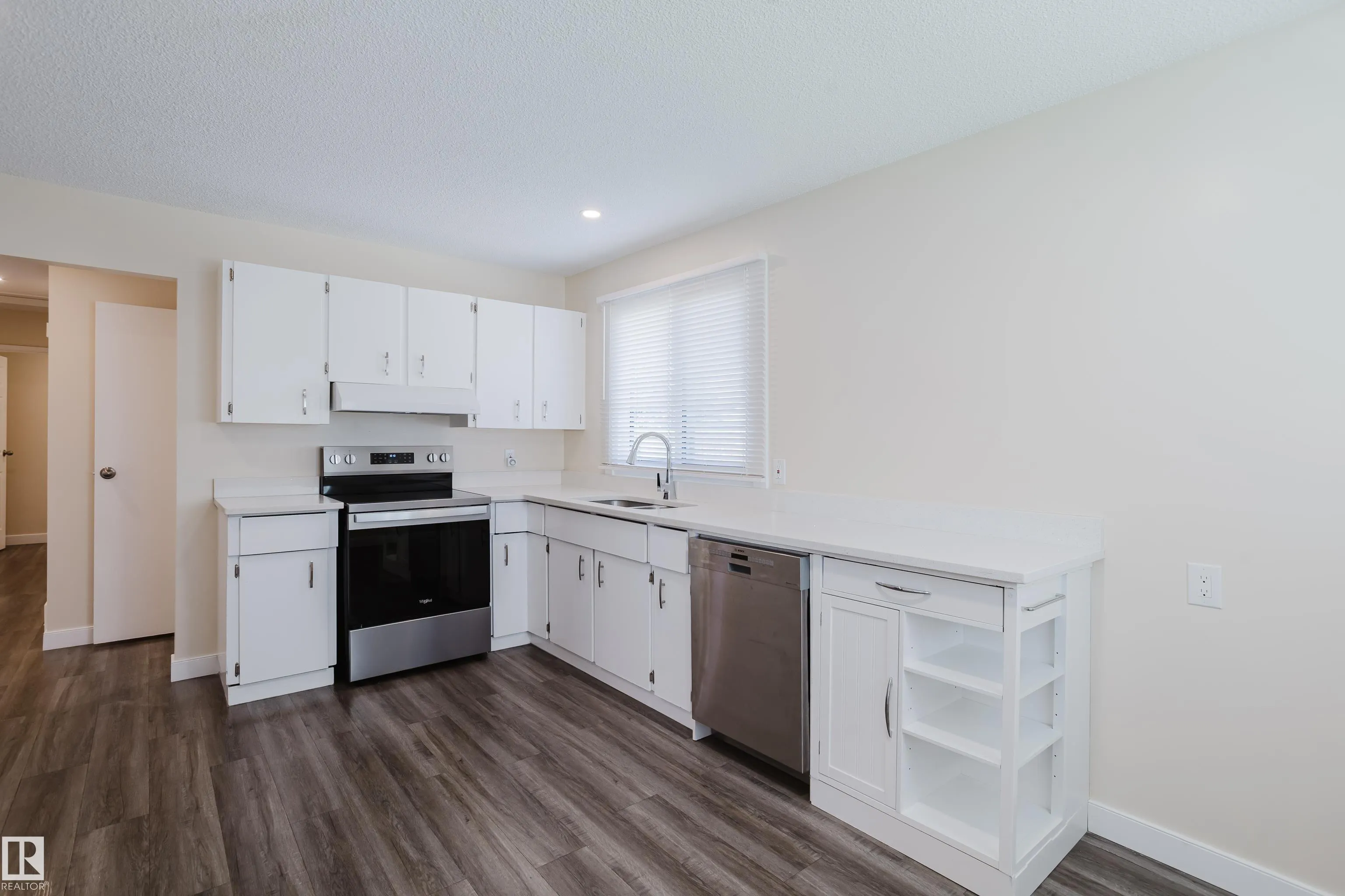 36 HARROW CIRCLE Circle