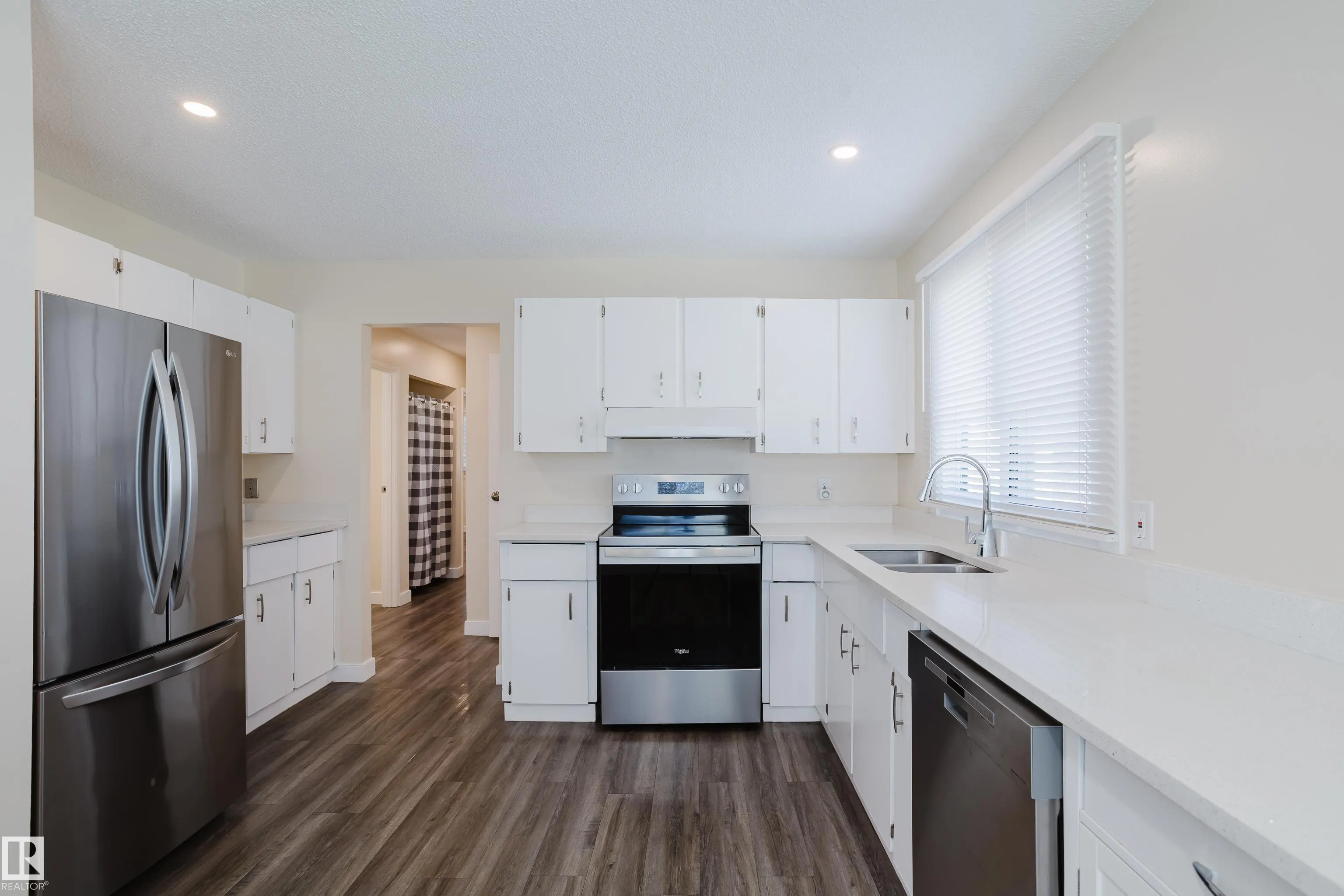 36 HARROW CIRCLE Circle