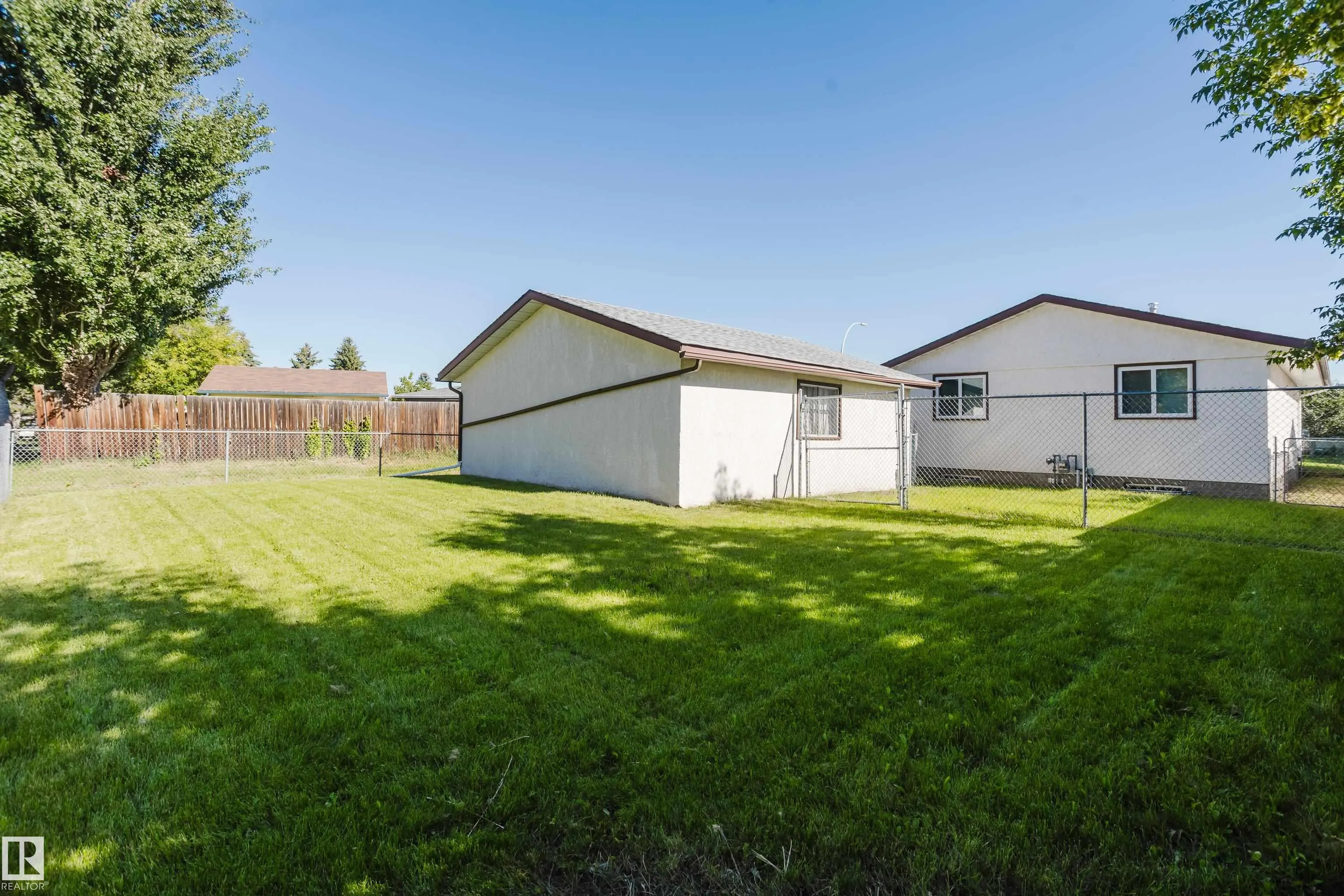 36 HARROW CIRCLE Circle