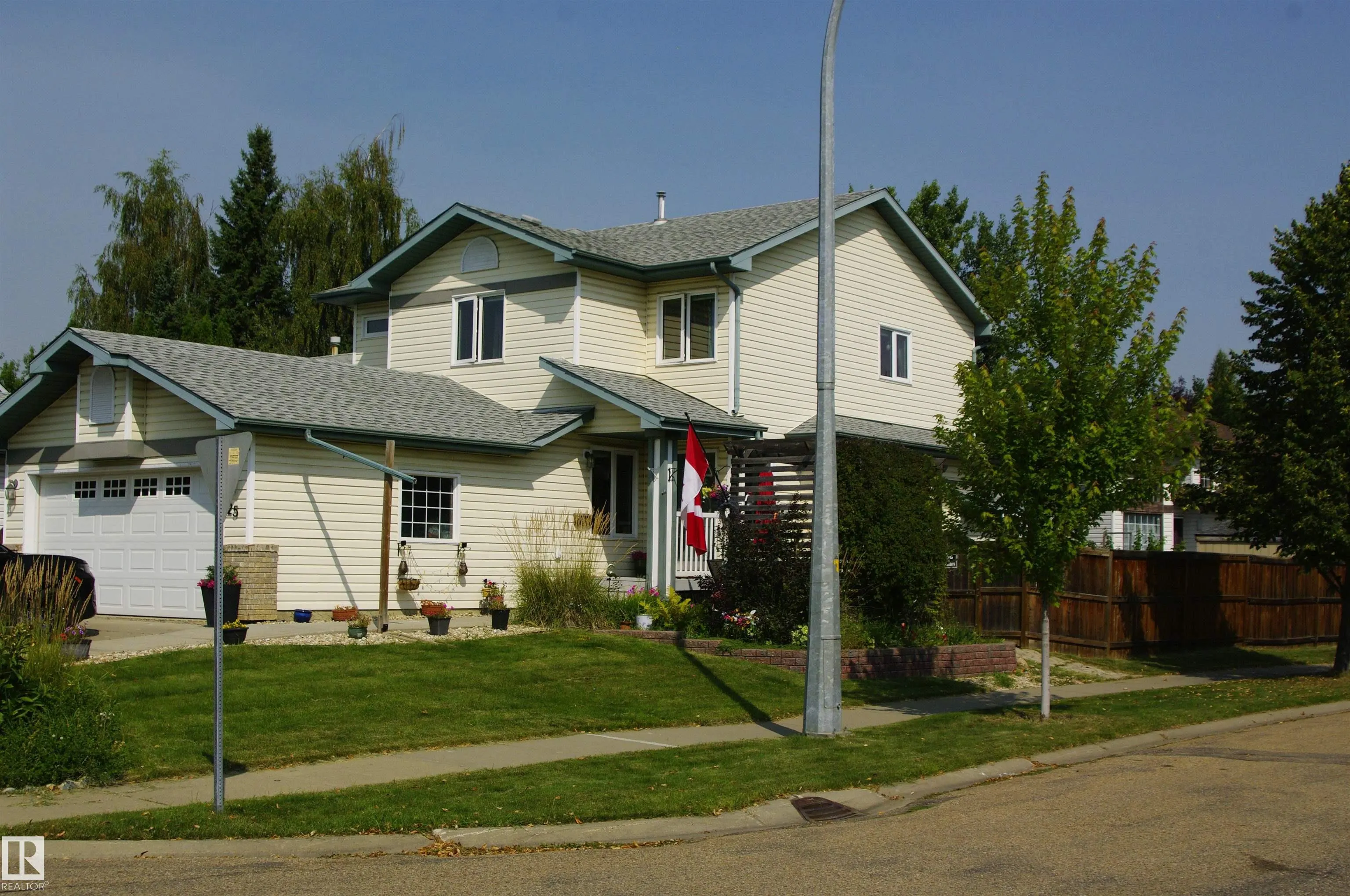 25 Hansen Close
