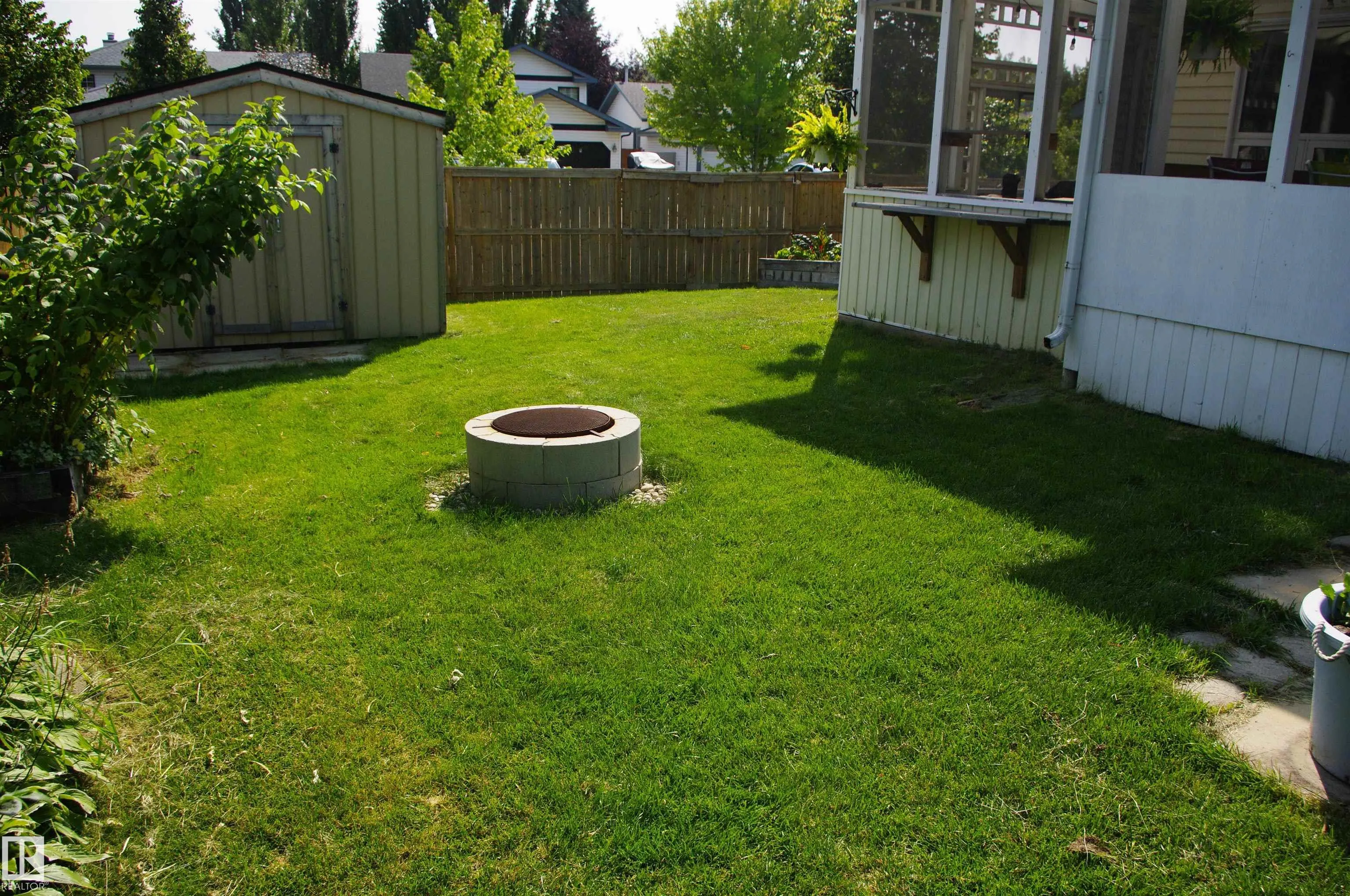 25 Hansen Close