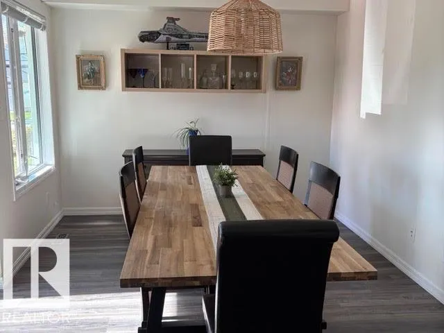 25 Hansen Close