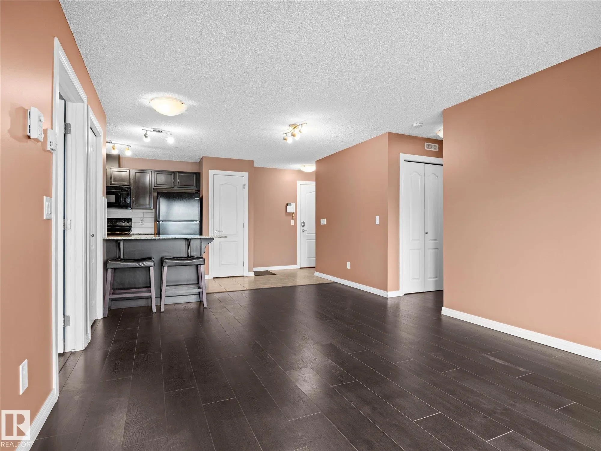273 CHARLOTTE Way