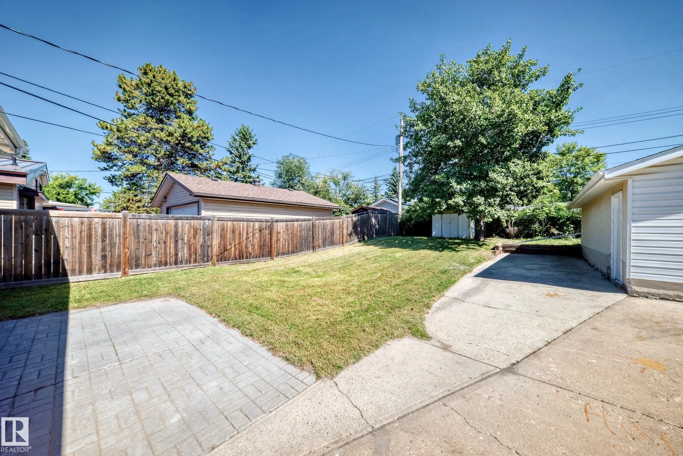 3 GRANTHAM Place