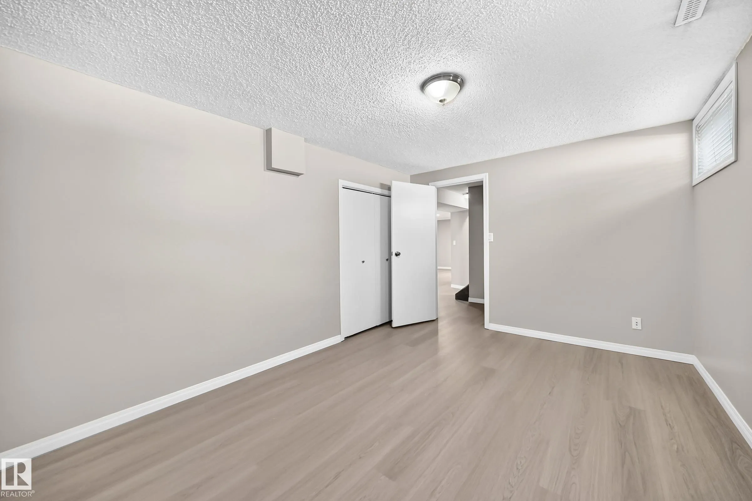 3 GRANTHAM Place