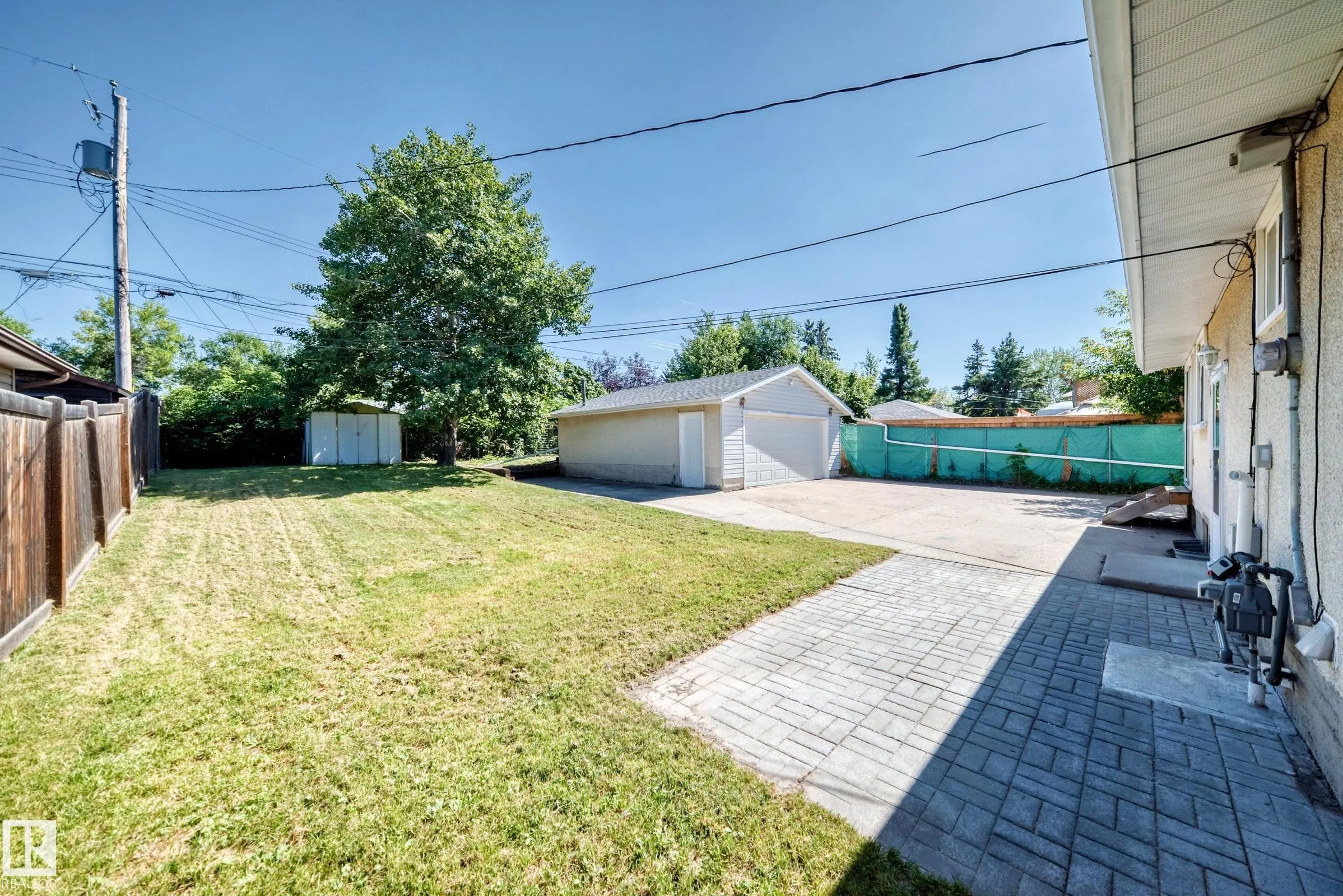 3 GRANTHAM Place