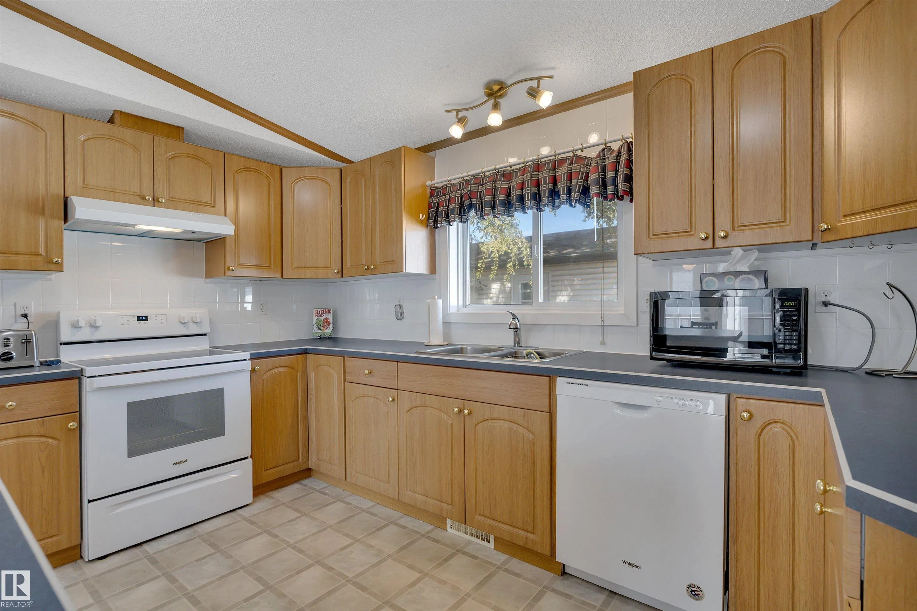 17 Willow Park Estates