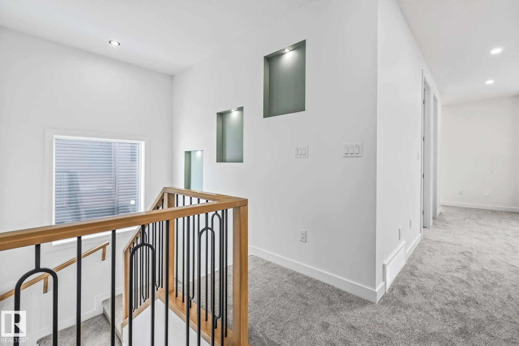 416 PINE Point(e)