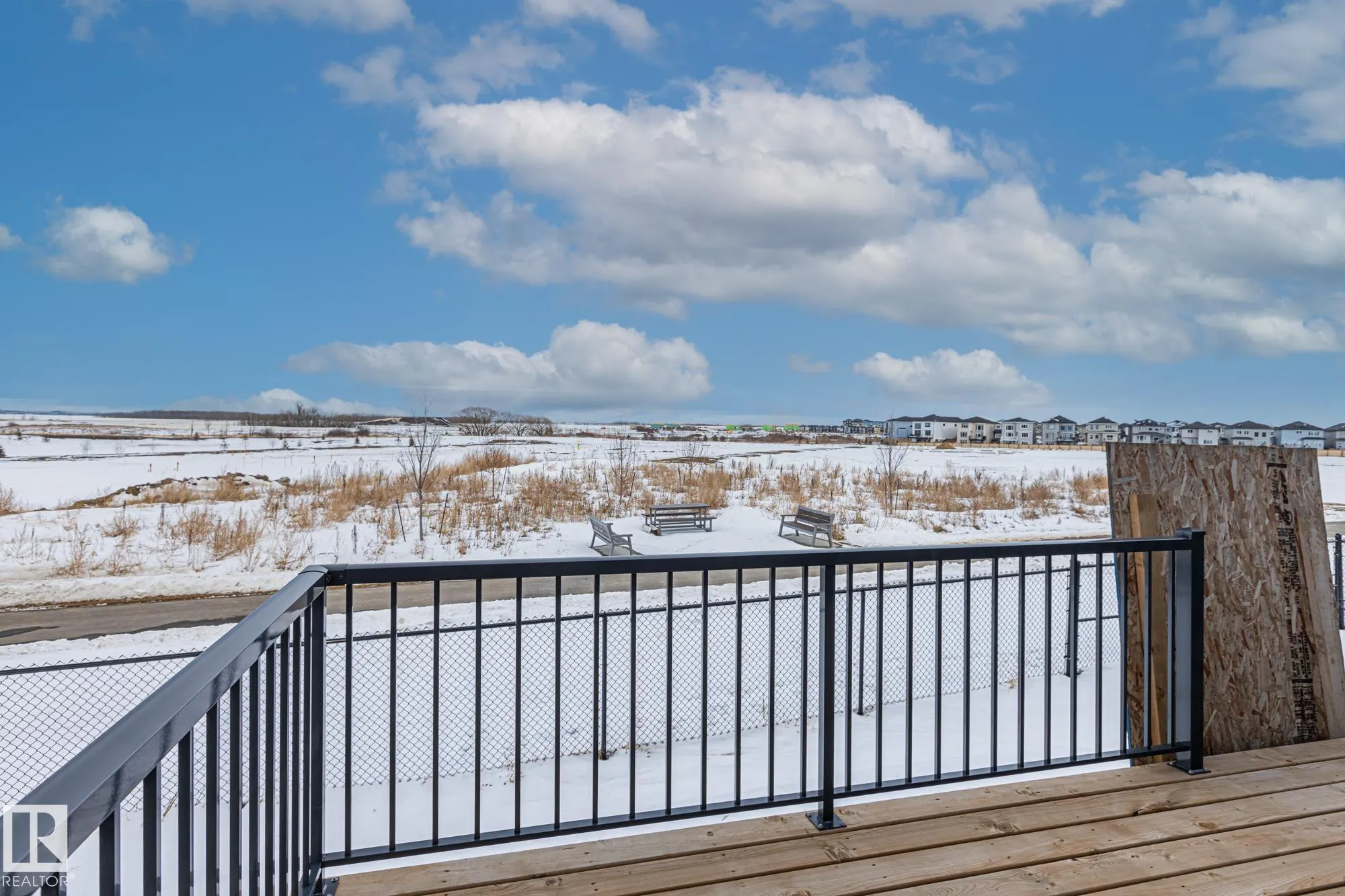 416 PINE Point(e)